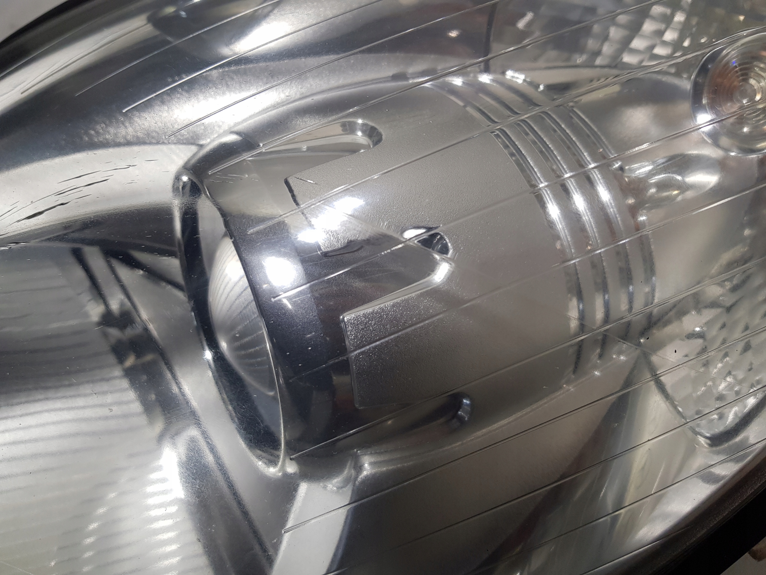 light left front MERCEDES W251 UK H7