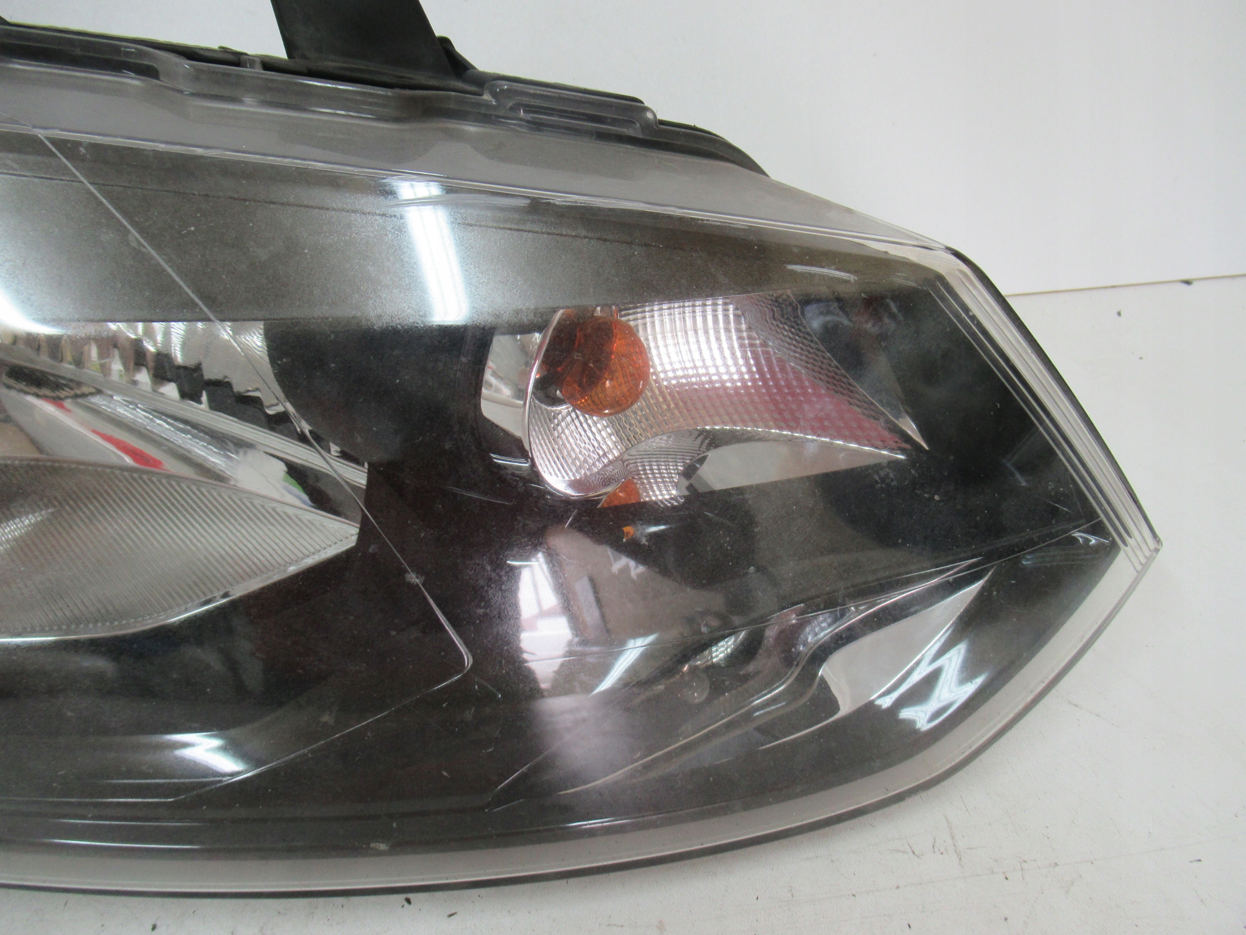 Reflektor light right VW POLO 6R1941016E 09