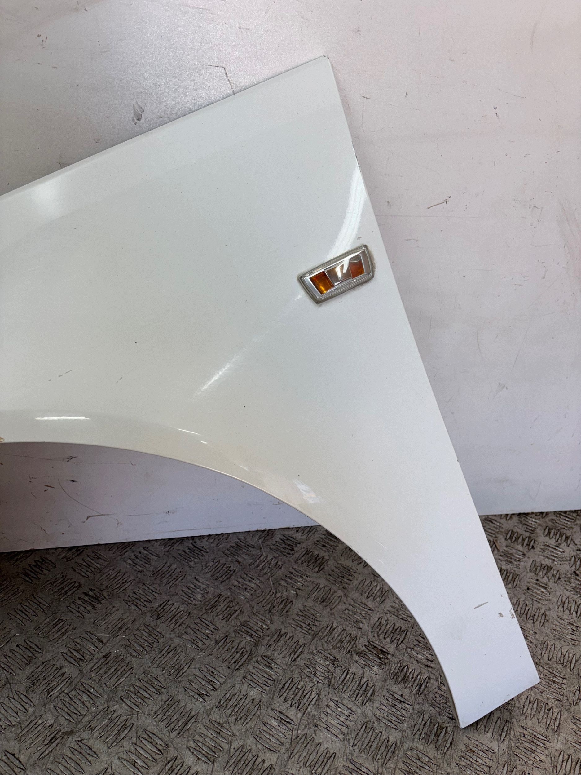 fender front front left OPEL INSIGNIA A