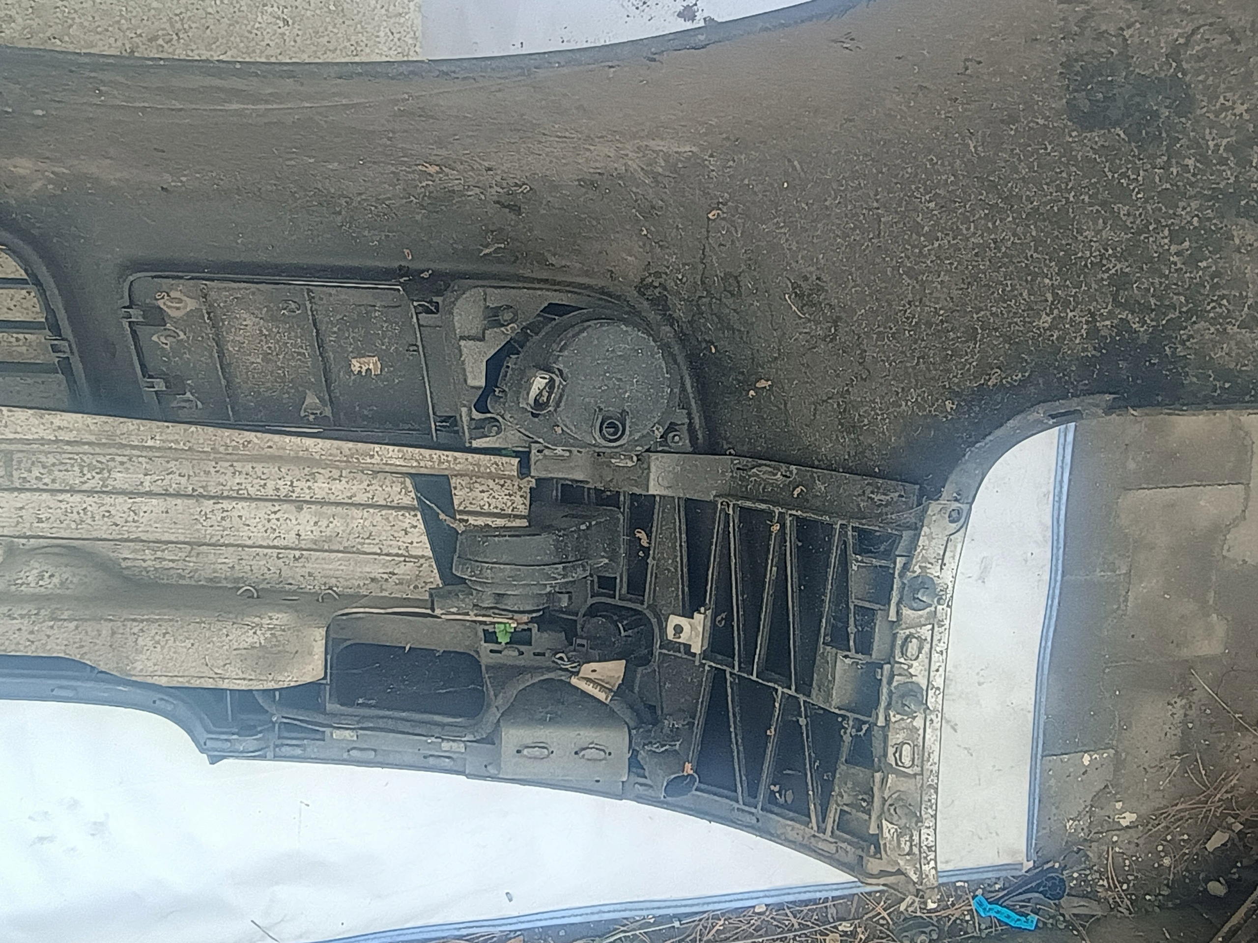 nárazník předek AUDI A6 C5 PDC