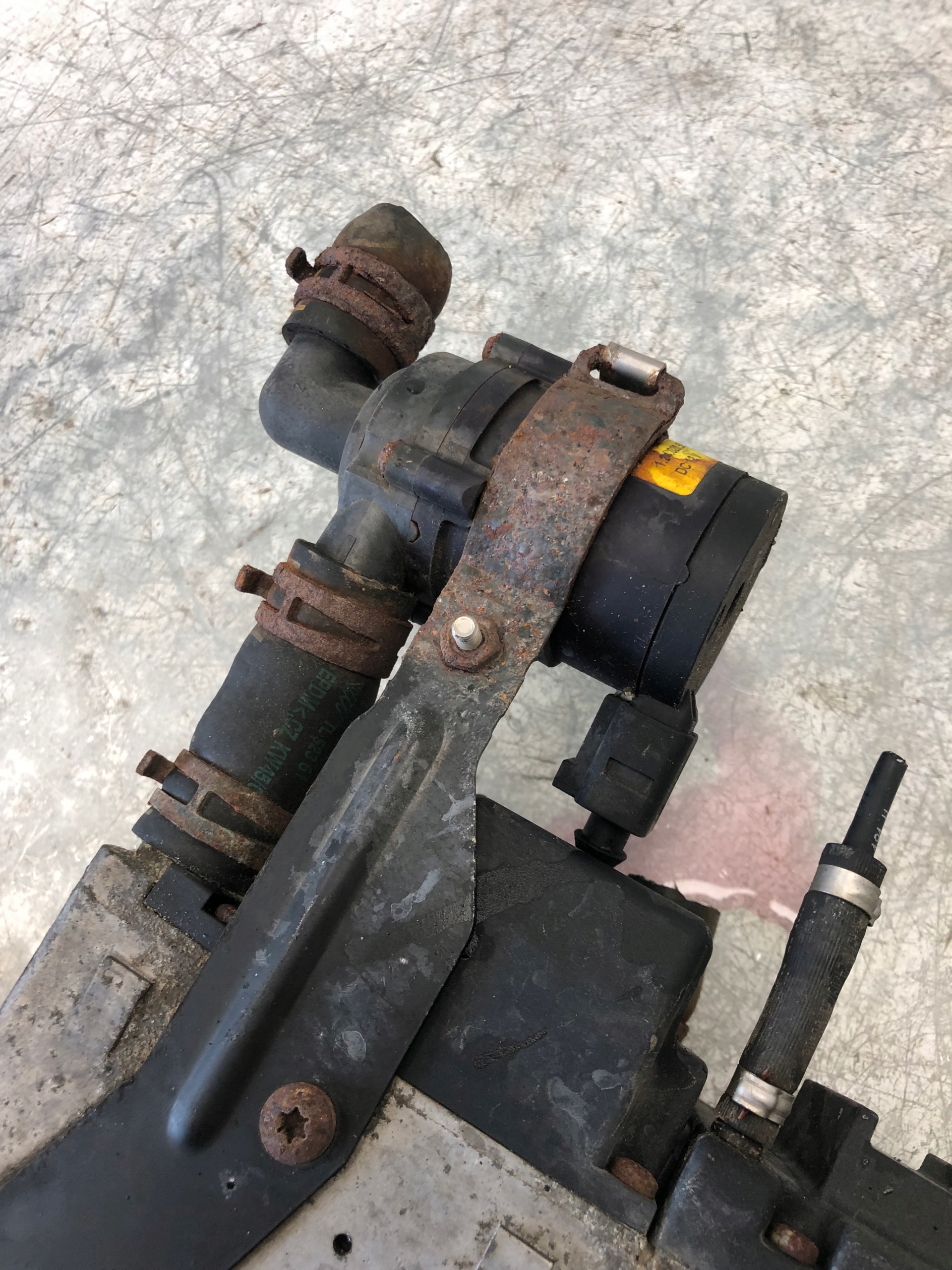 WEBASTO OGRZEWANIE POSTOJOWE AUDI Q5 8R0265081F Typ samochodu Samochody osobowe