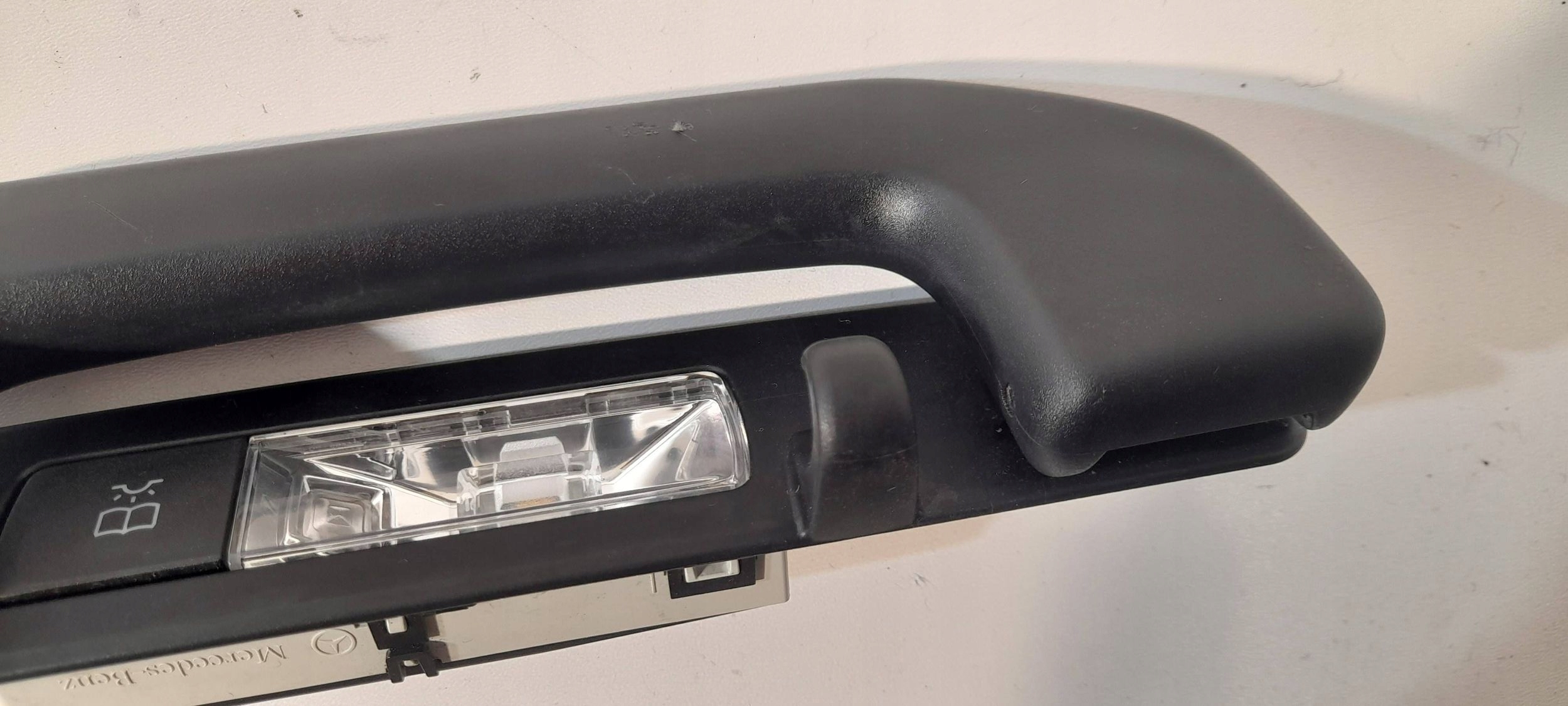 Mercedes-Benz GLA H247 bracket light left A0009064906 (GL53)