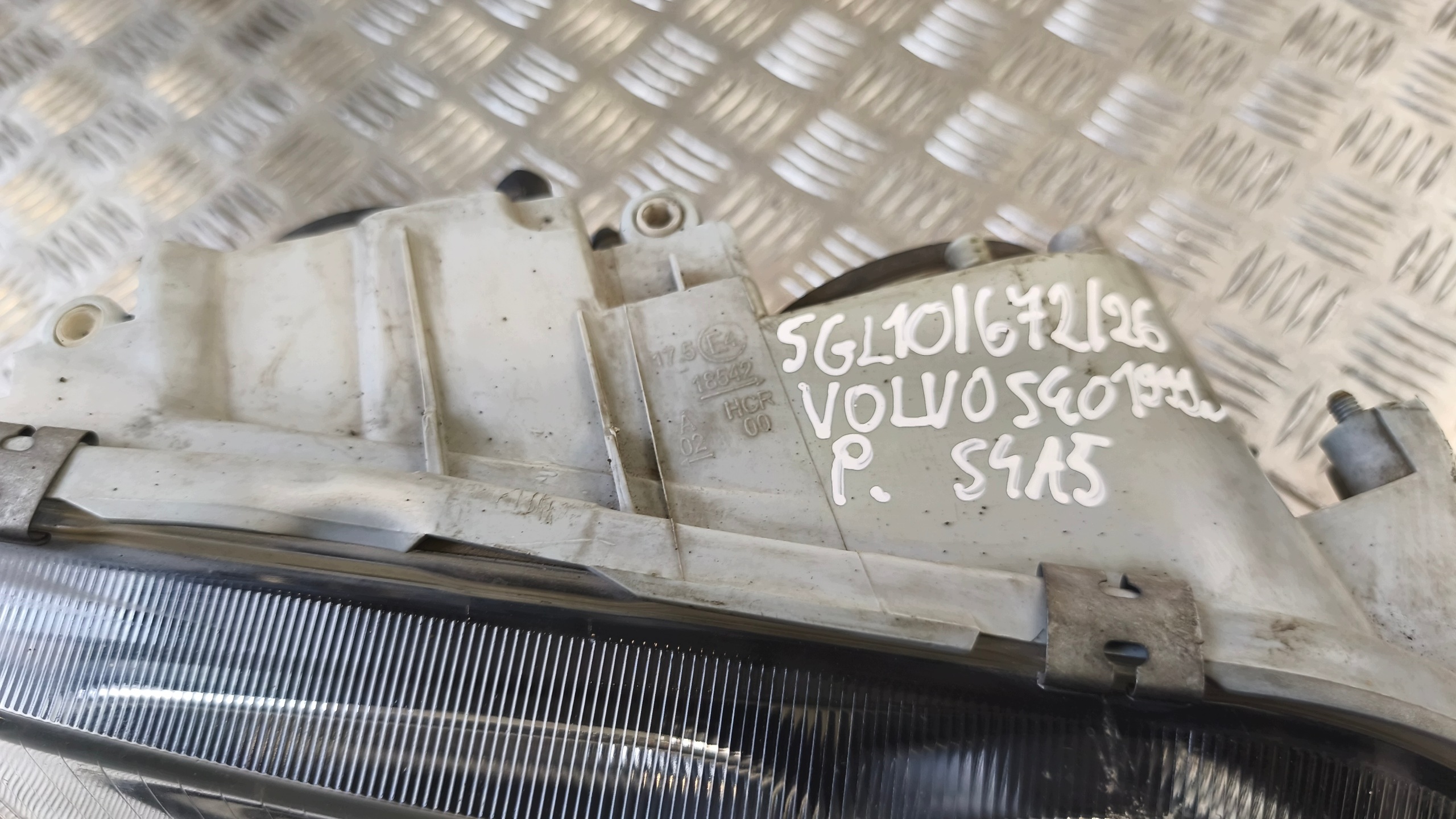 light right front VOLVO S40 1999r