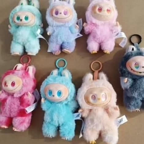 MASKOTKA LABUBU ZESTAW 3w1 BIG INTO ENERGY - HAVE A SEAT