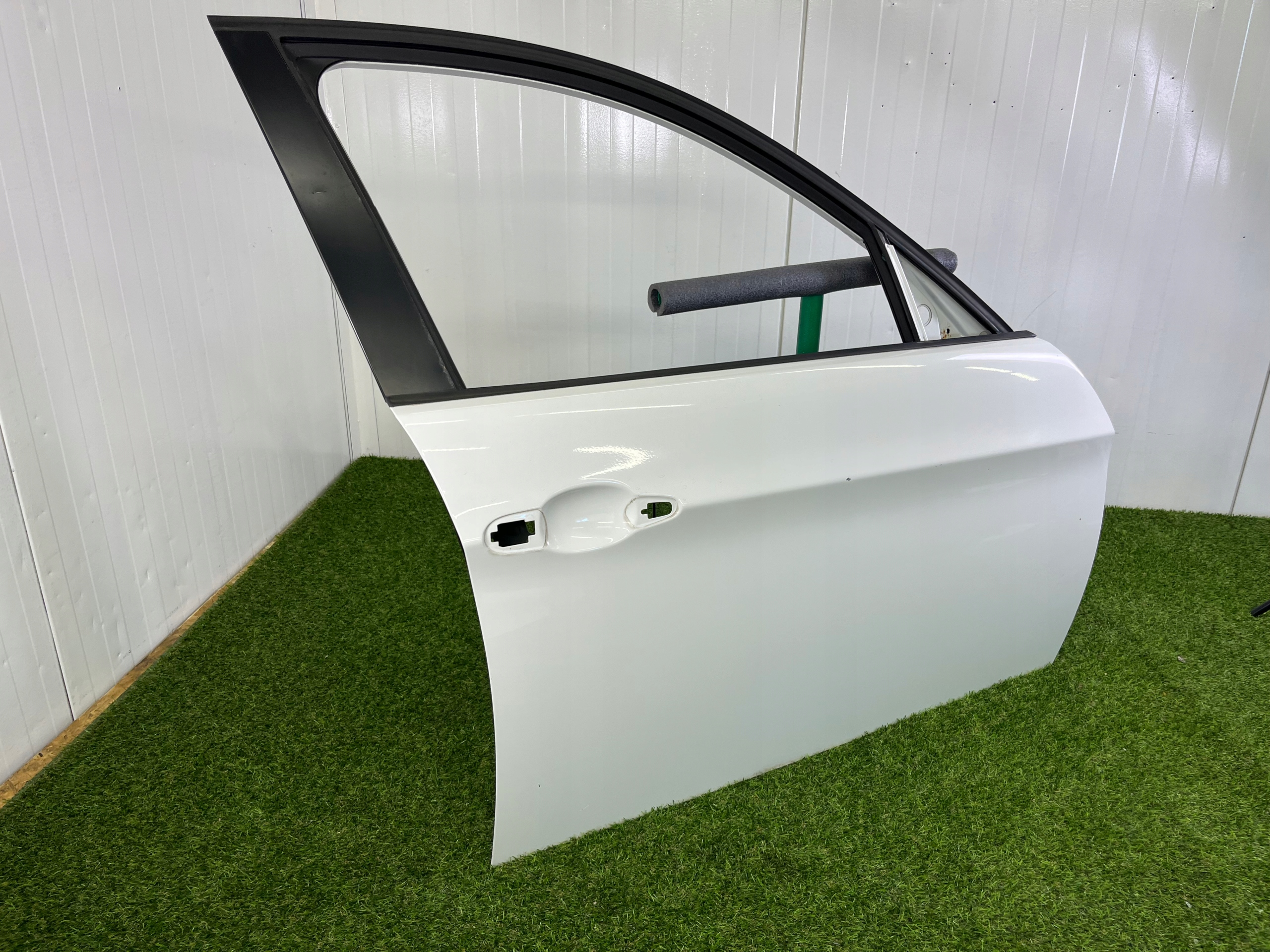 door right front LIFT BMW E91 2010 ALPINWEISS 3 (300)