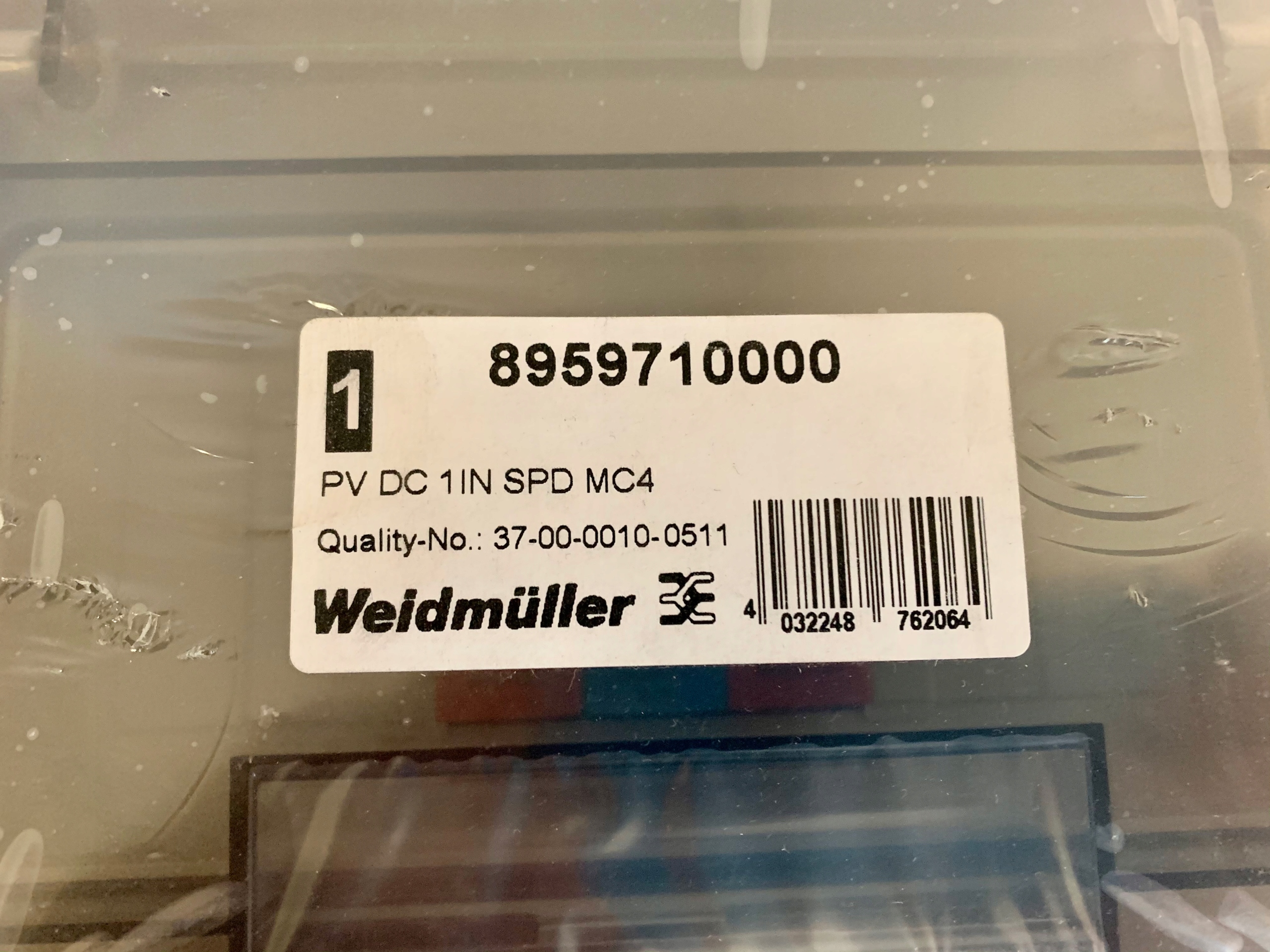 Ogranicznik ochronnik przepięć do solarów skrzynka Model PV DC 1IN SPD MC4