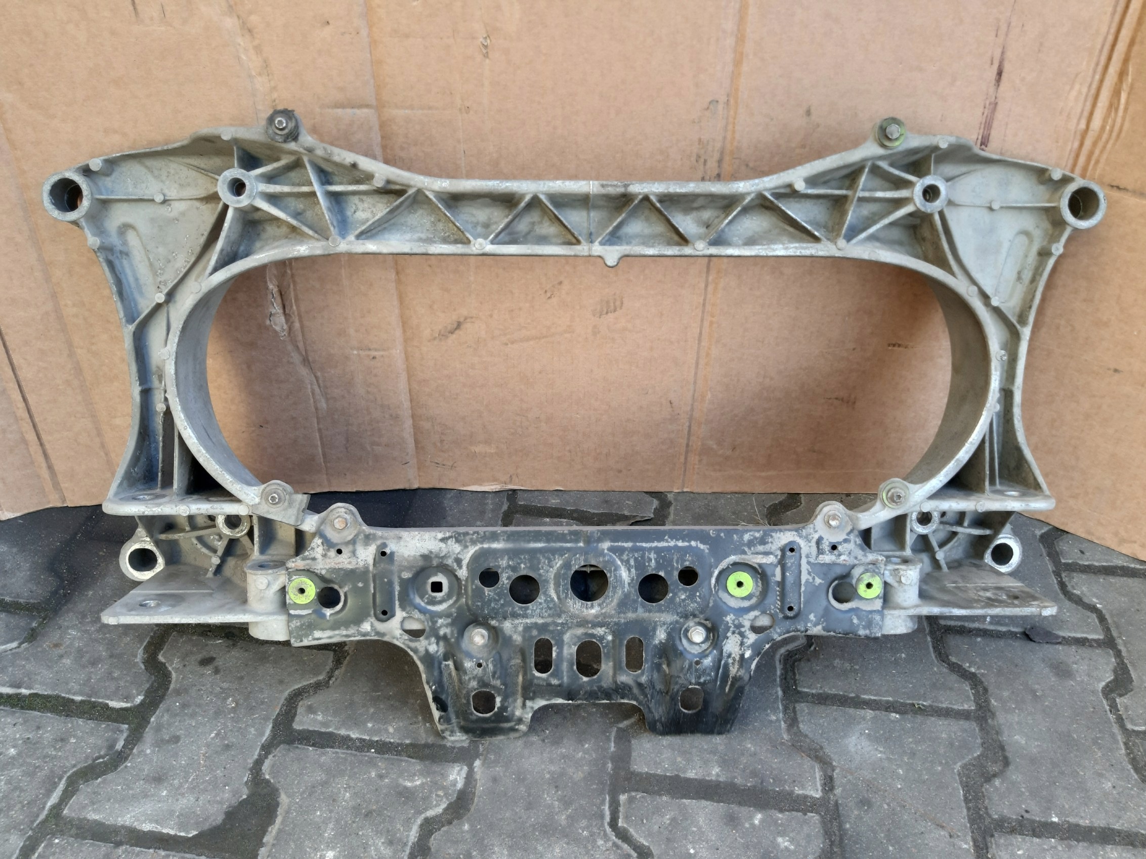diferencijal diferencijal okvir POMOCNICZA prednji dio LEXUS GS300 3.0 V6