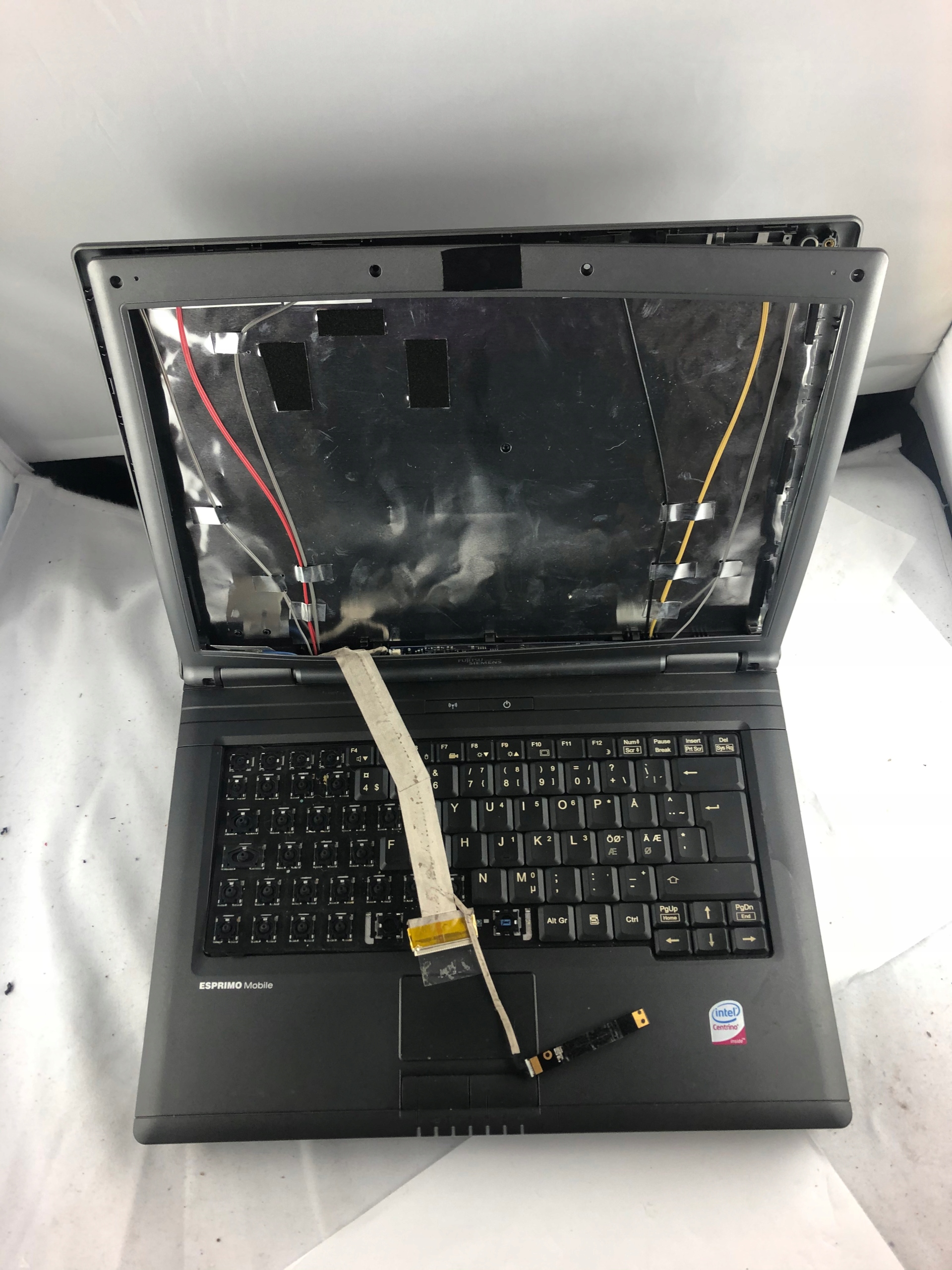 Fujitsu Esprimo w Laptopy, notebooki, ultrabooki Fujitsu Fujitsu Esprimo w Laptopy, notebooki, ultrabooki Fujitsu