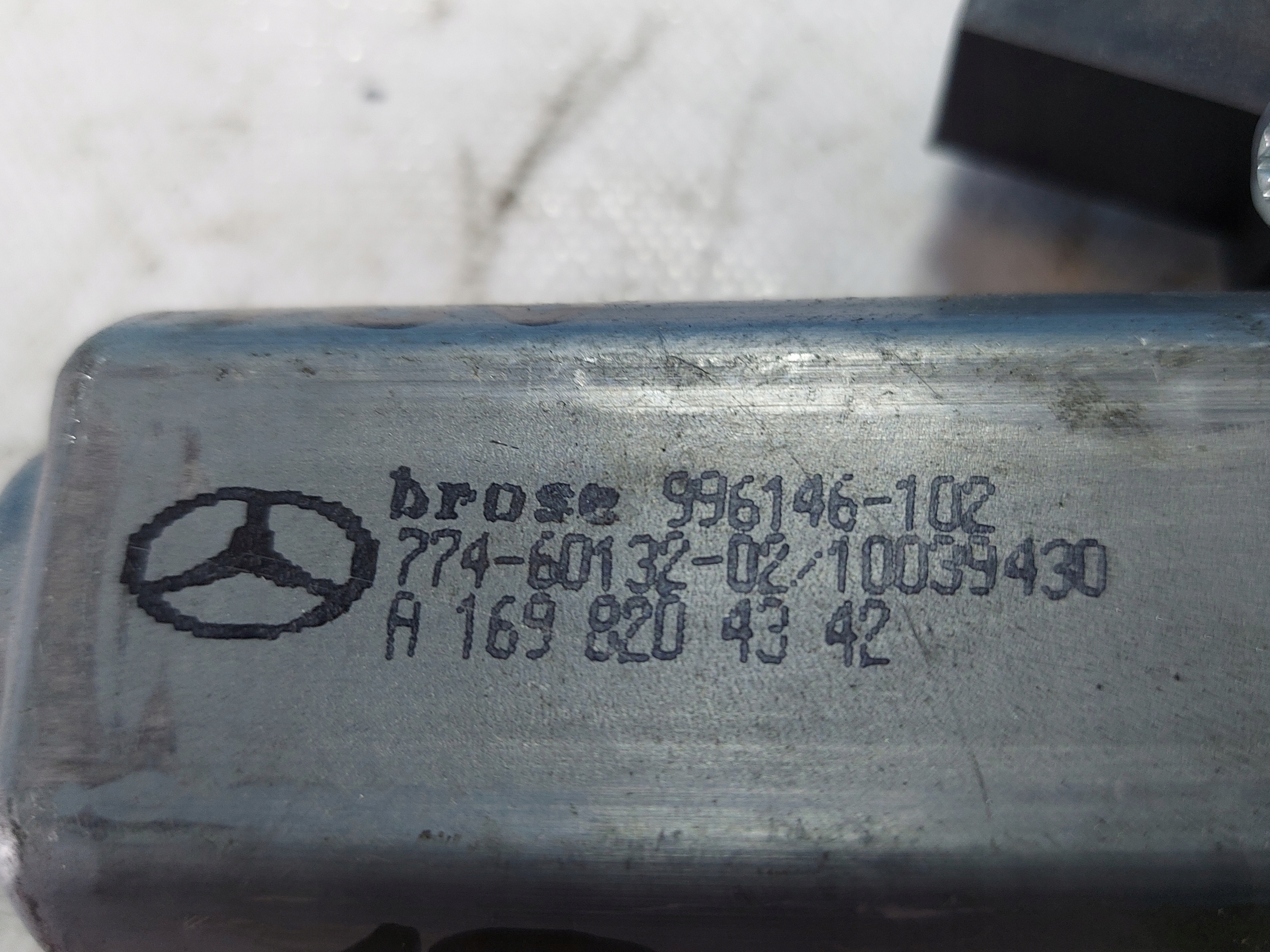 engine lifting windows MERCEDES W169 A1698204342 left front