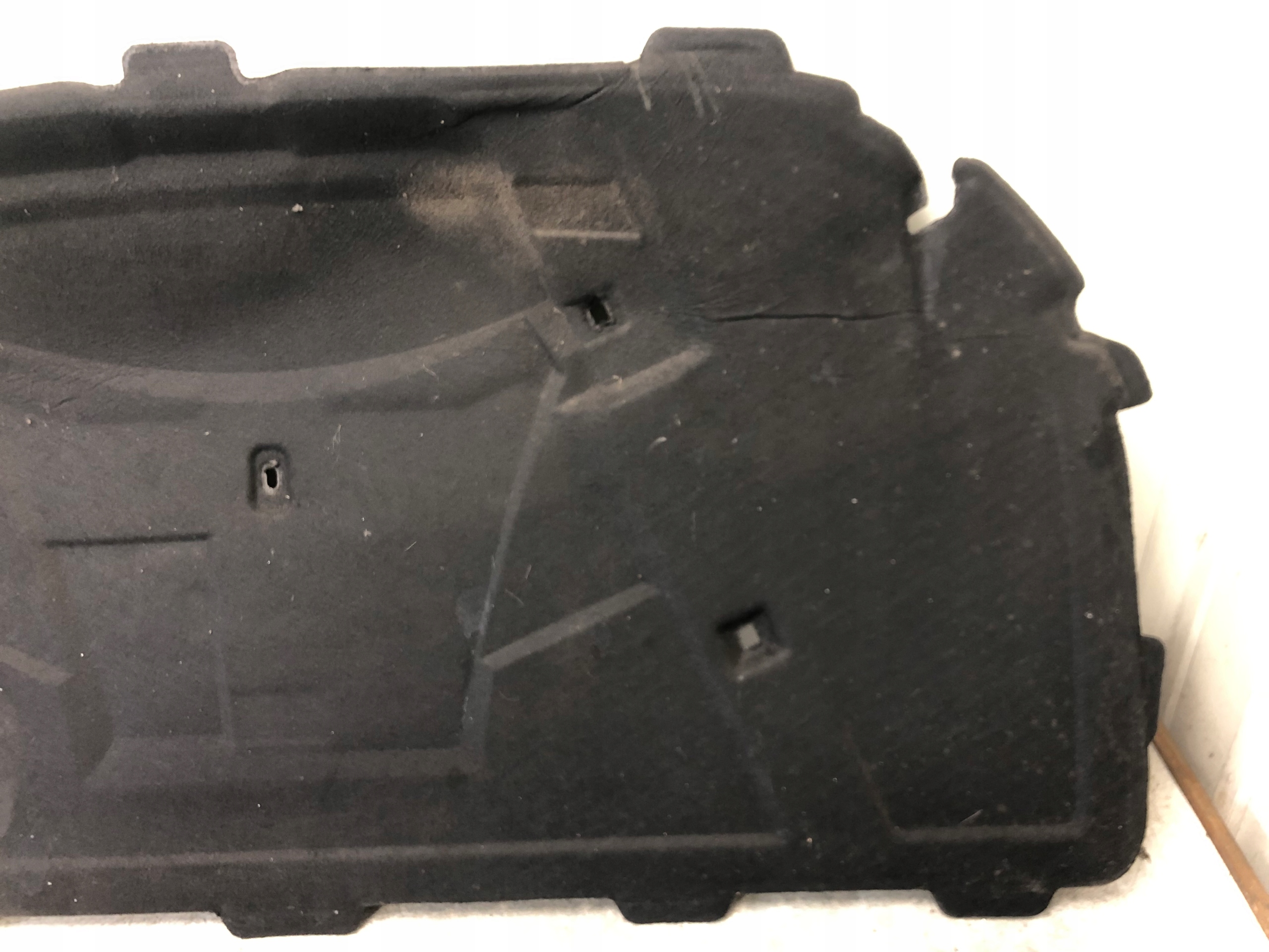 Insonorisation du capot AUDI A4 B8 LIFT