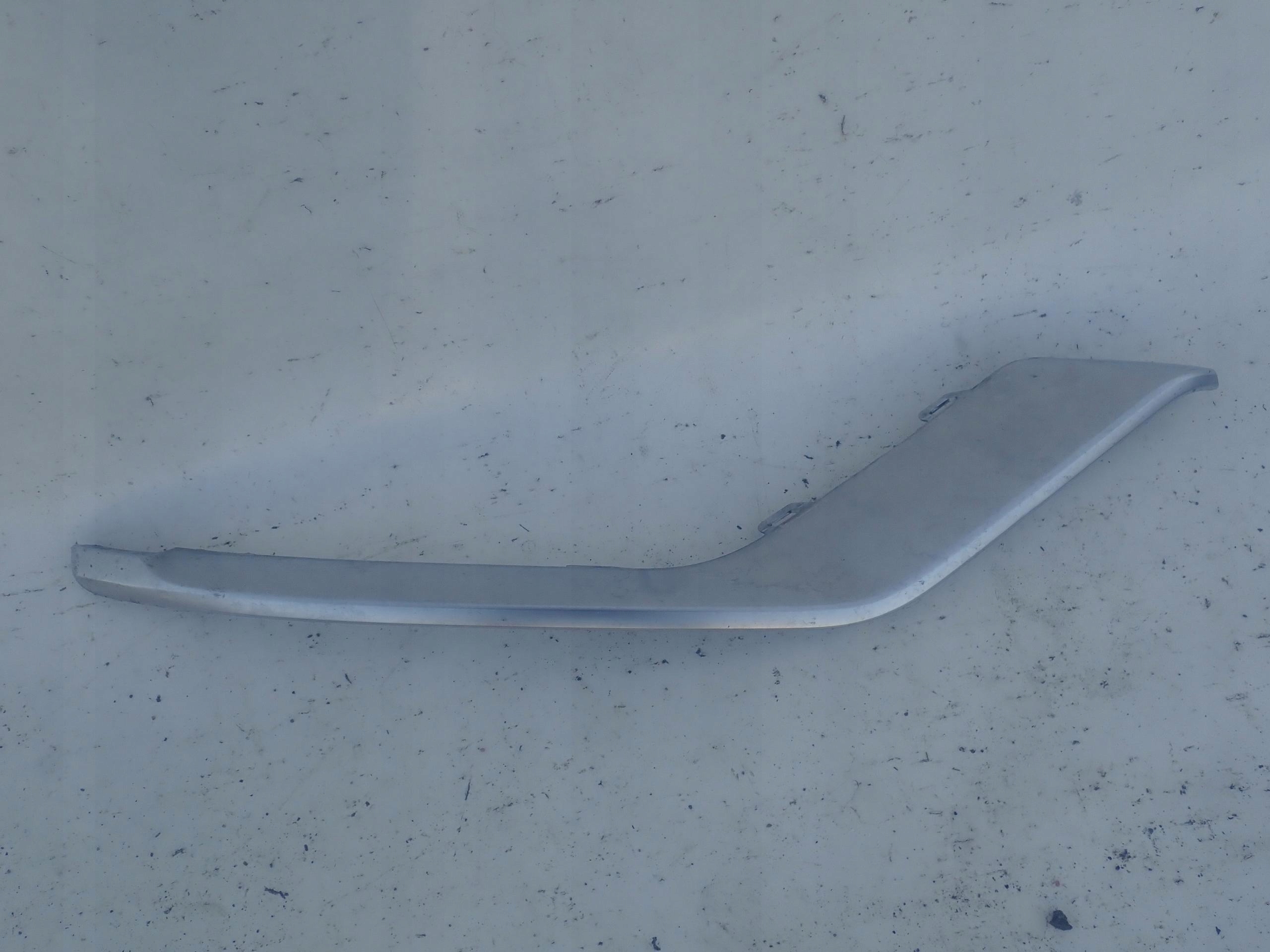 VW PASSAT B8 ALLTRACK moulding KRATKI right CHROM