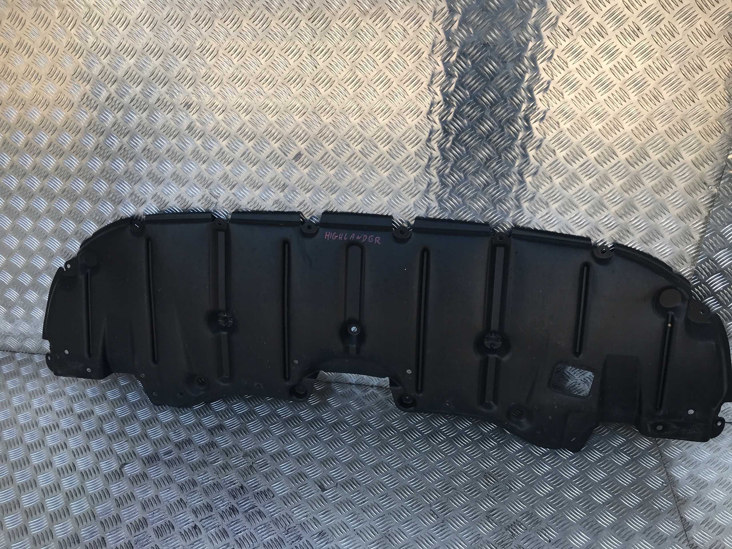 HIGHLANDER Xu70 ЗАЩИТА ПОД ДВИГАТЕЛЬ ПЛИТА ОРИГИНАЛ 20-23
