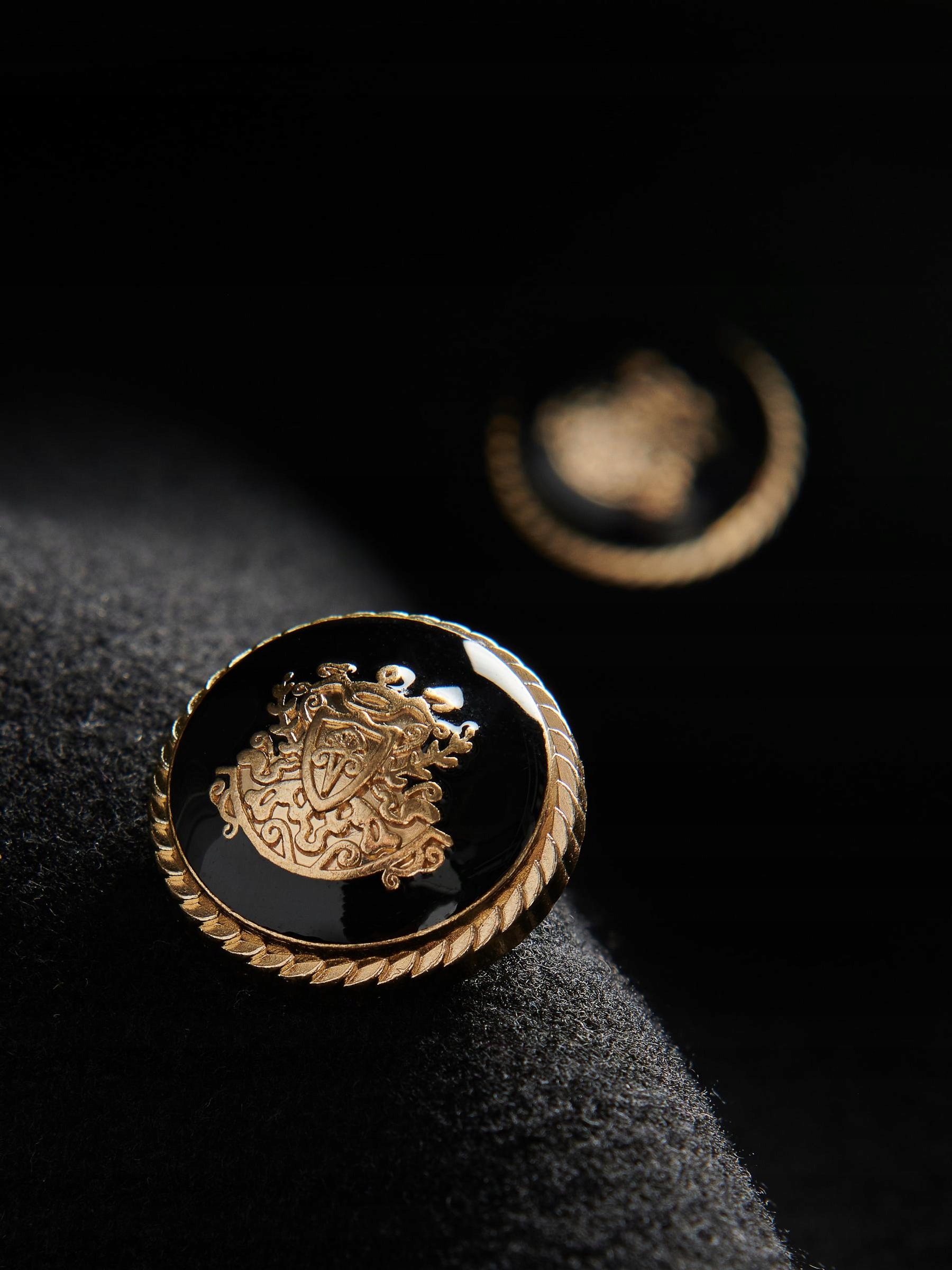 CZARNY DWURZĘDOWY PŁASZCZ PRZEJŚCIOWY OZDOBNE GUZIKI Z DODATKIEM WEŁNY M Rozmiar M