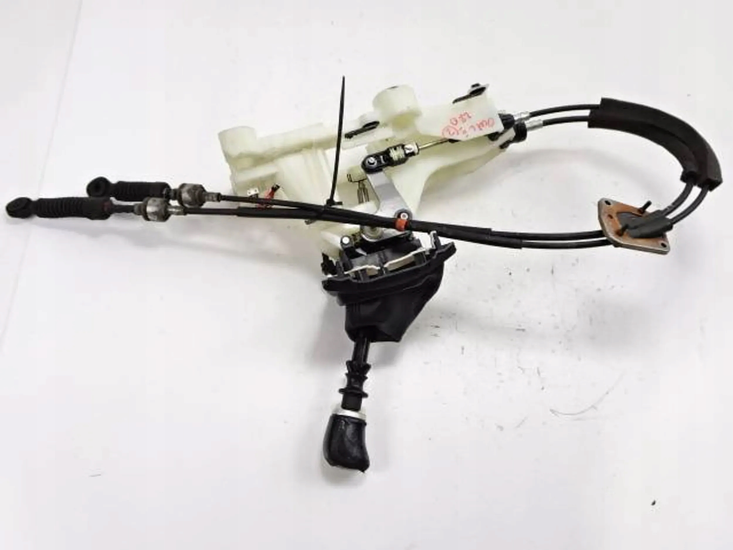 Lewarek linki zmiany biegów Mitsubishi Outlander II 2.2 DID LIFT Numer katalogowy części LPK19320