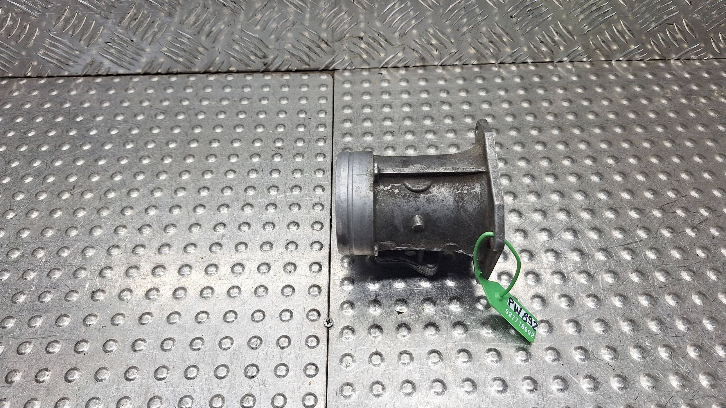 flow meter 037906461B AFH60-10A AUDI A4 B5 PASSAT B4 1.8 20V