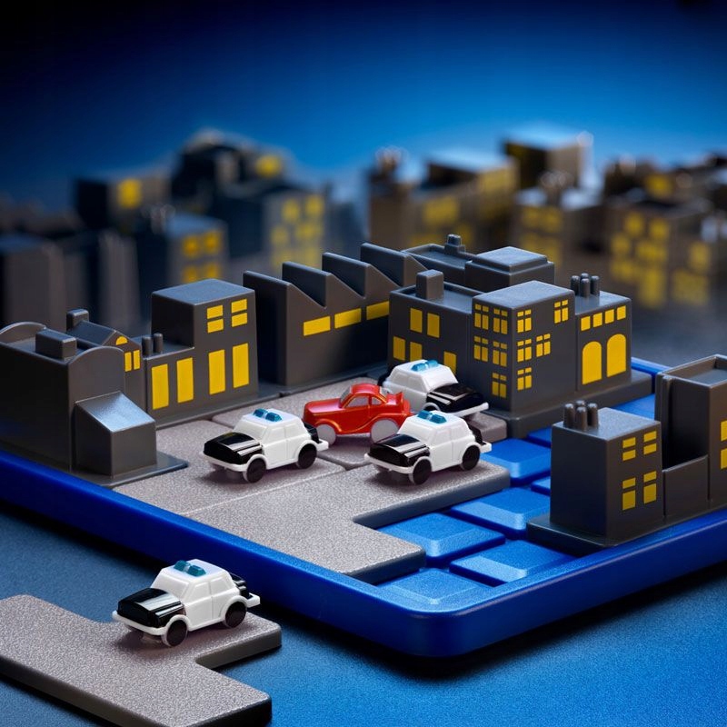 SMART GAMES Gra logiczna Blokada Policyjna 7+ Wydawca IUVI Games