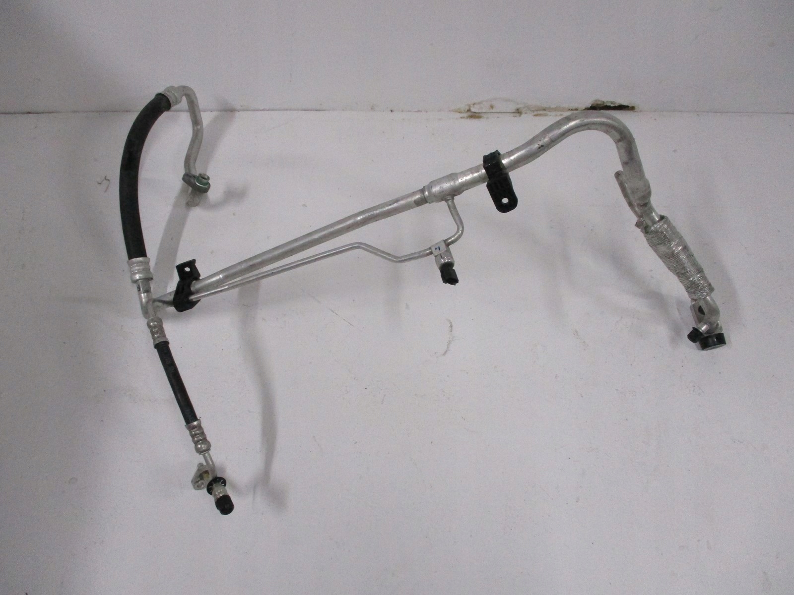 ШЛАНГ КОНДИЦІОНЕРА HYUNDAI TUCSON IV