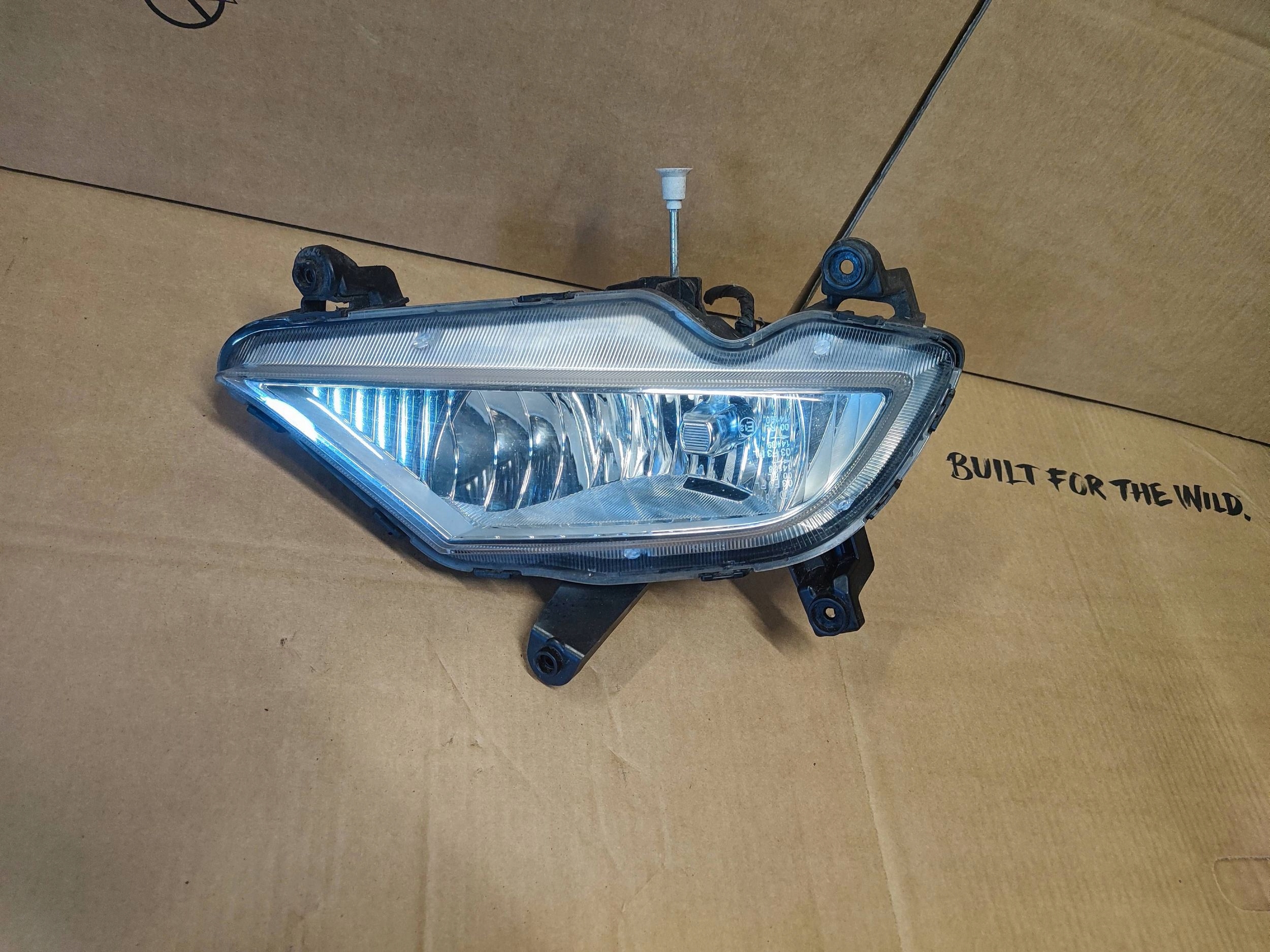 HYUNDAI I20 II fog light right front original 92202C8000