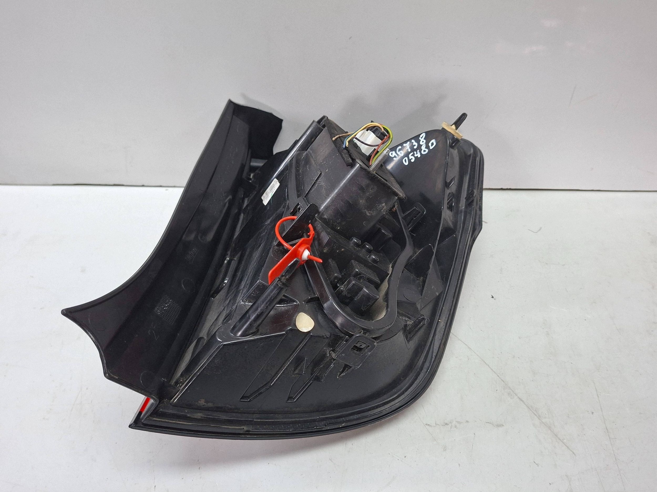 feu arrière gauche 9673805480 CITROEN C3 II 2009