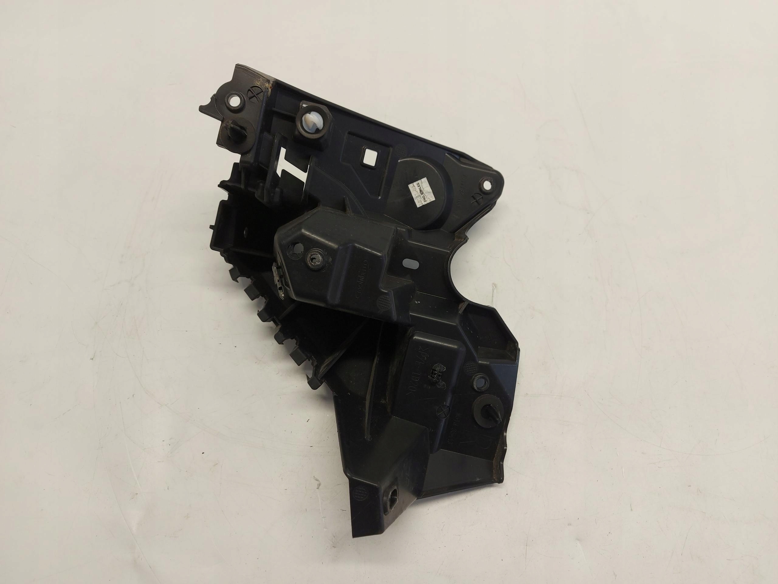 RENAULT Scenic E-Tech V 5 Support Support plaque Pare choc Arrière Droite 269411230R