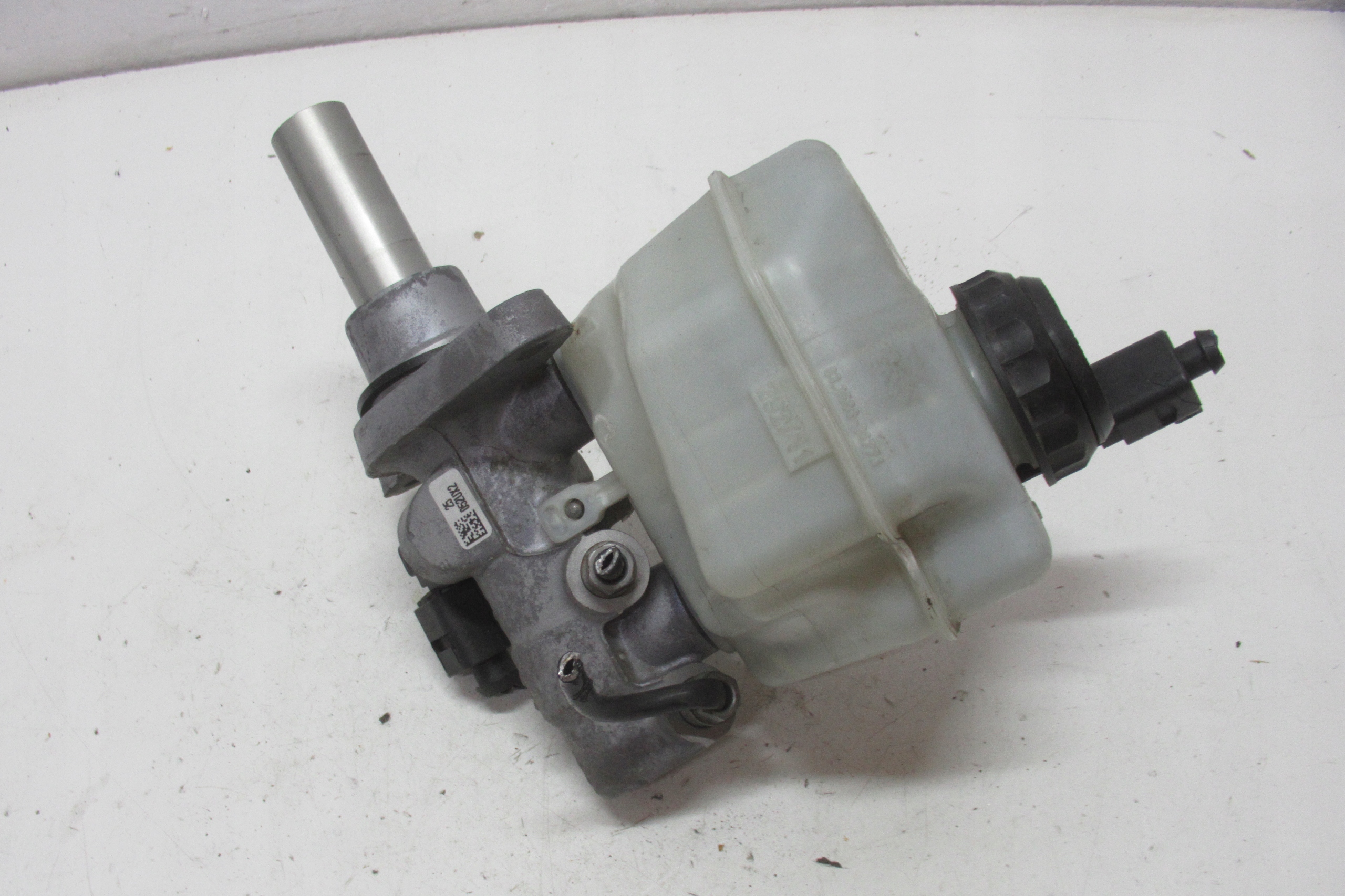 AUDI Q3 2.0 TSI brake booster
