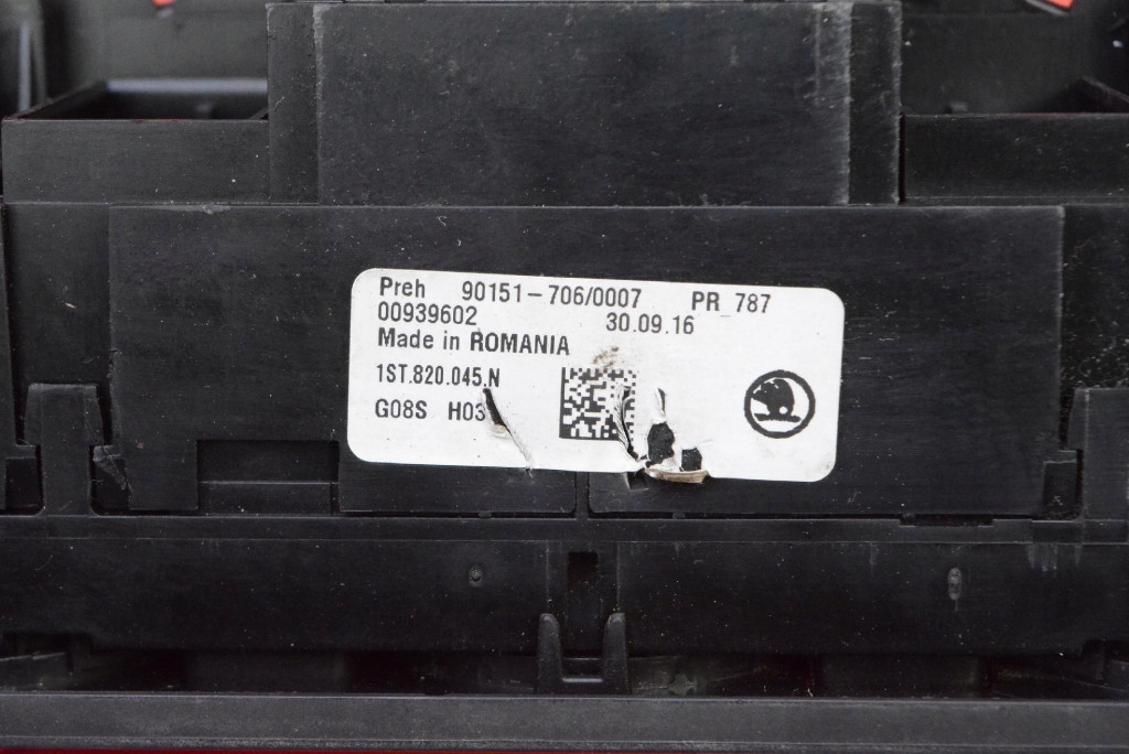 control panel air conditioning devices KLIMY 1ST820045N SKODA CITIGO 11-17