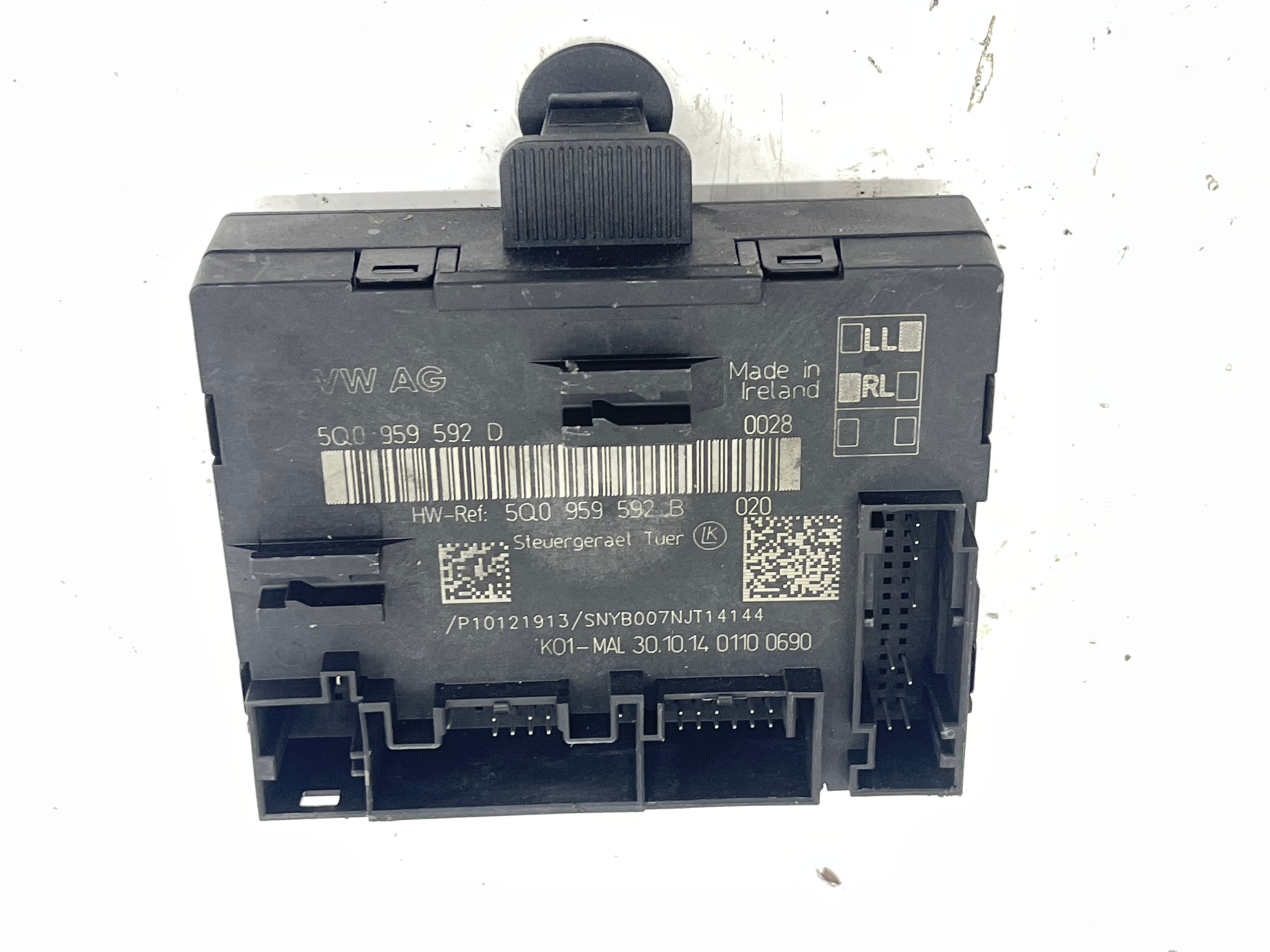 control unit module door right front AUDI A3 8V 5Q0959592B