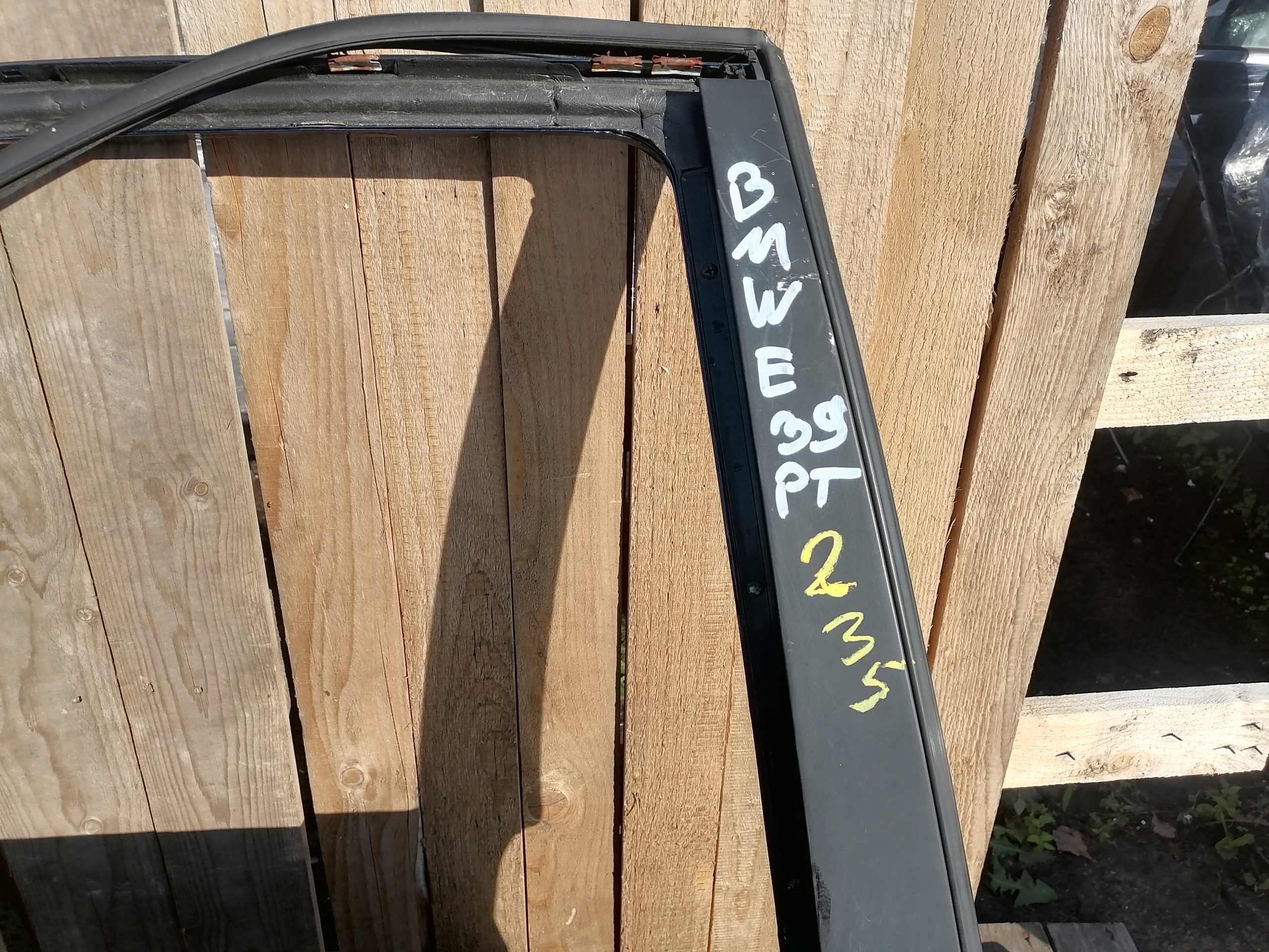 BMW E39 door rear part rear. right - does not have KODU LAKIERU