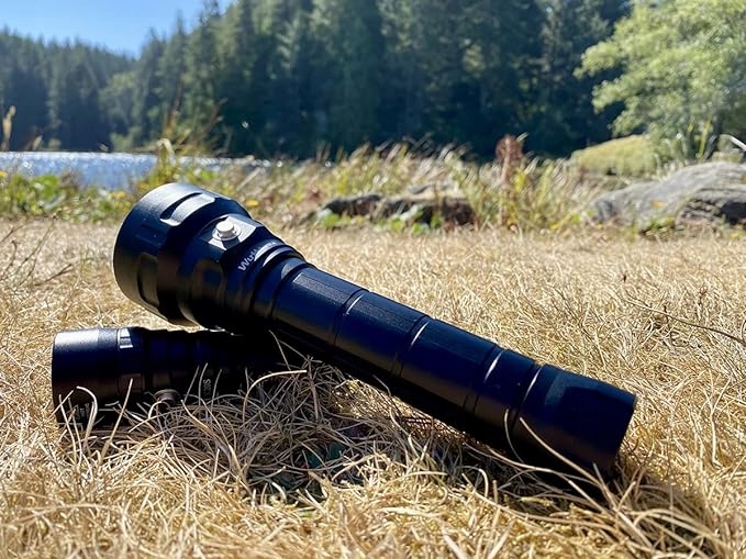 LATARKA TAKTYCZNA LED 5000 LUMENÓW WURKKOS DL40 IPX 8 WODOSZCZELNA Marka inna marka