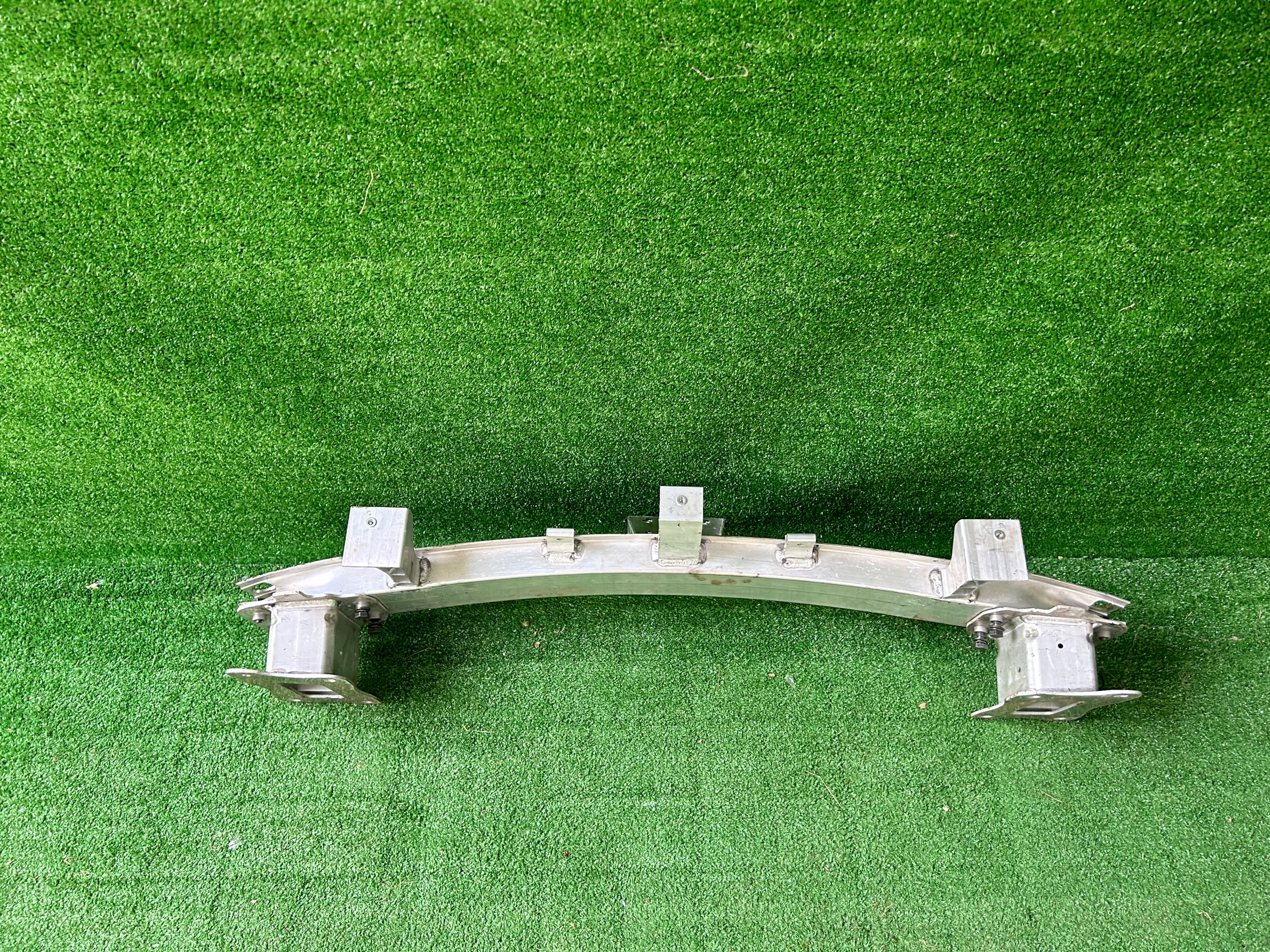 Mg Marvel sider below bumper front