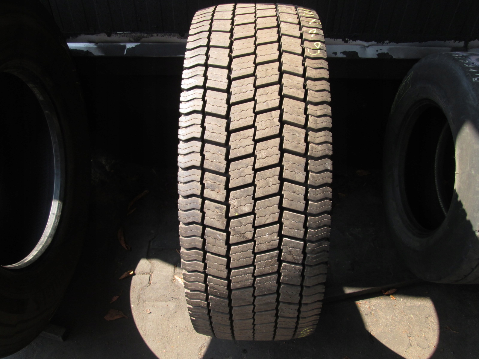 315 / 60r22, 5 Michelin XDN GRIP REMIX привод
