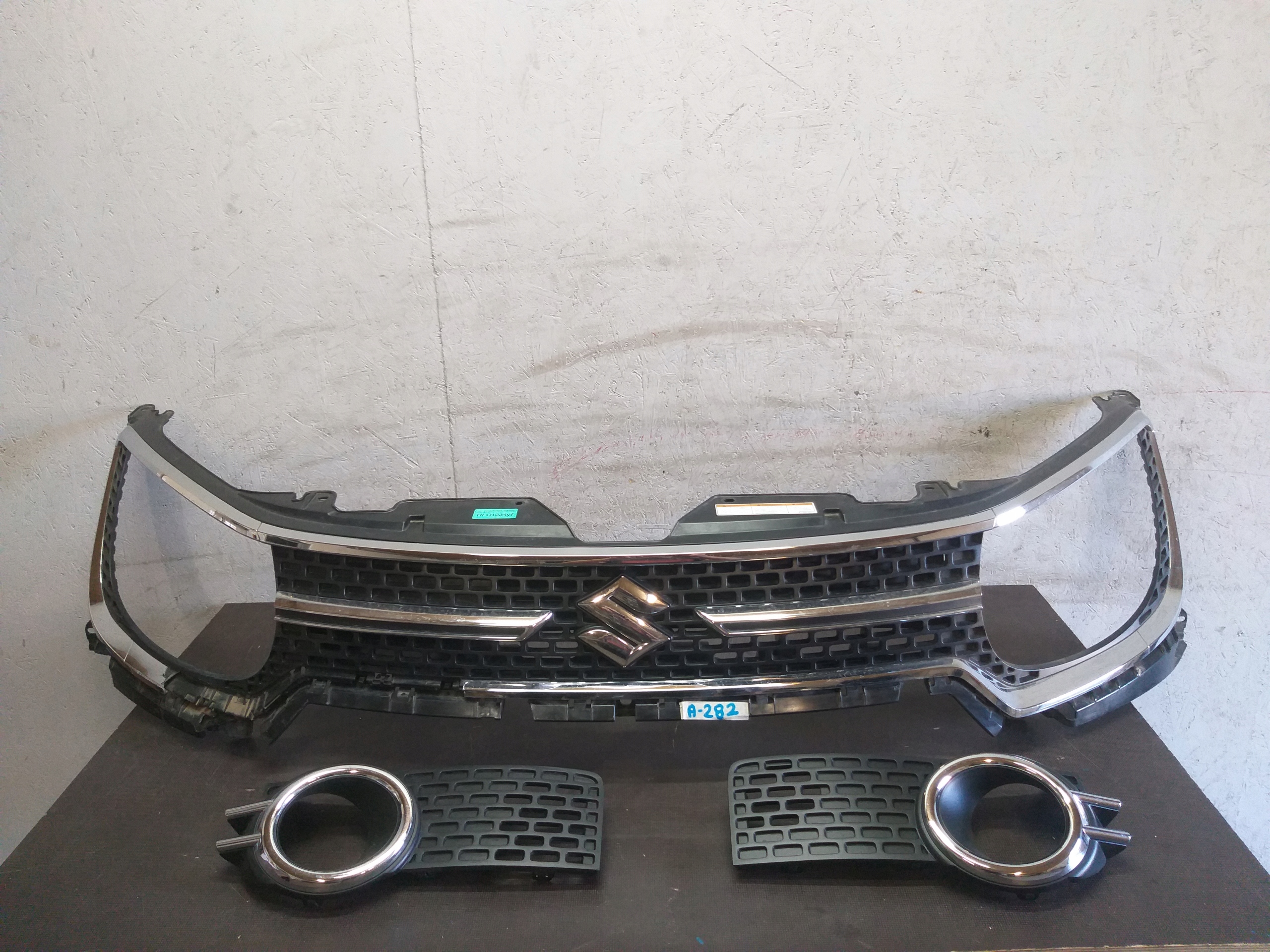FRONT PREKLADGRILL SUZUKI IGNIS 16- GRID GRID 72112-62R0