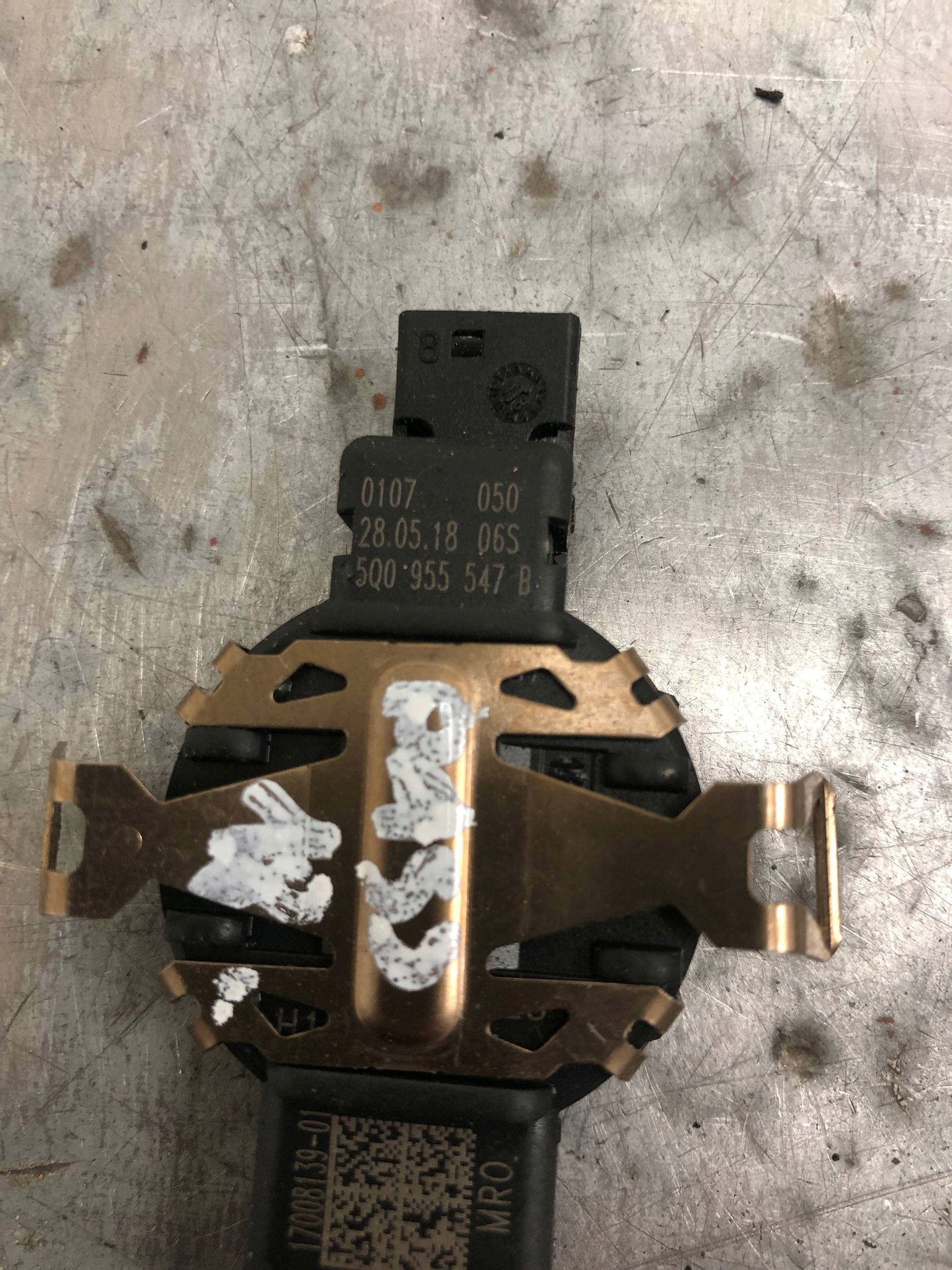 Sensor SENSOR Regen VW PASSAT B8 5Q0955547B