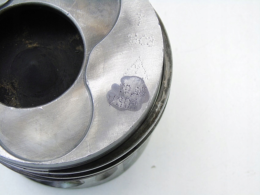 TŁOK 7901 3/4 1.9 TDI PASSAT B5.5 SUPERB A6 C5 A4 B6 AVF Producent części Volkswagen OE