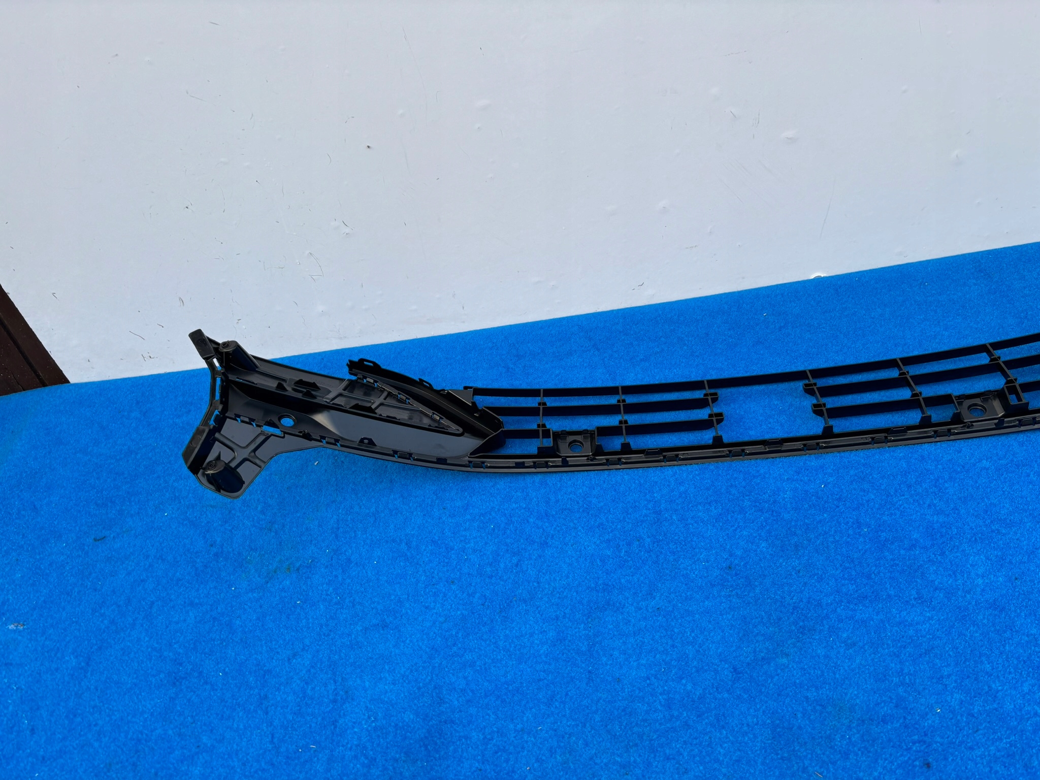 VW ID7 ID.7 new originál grid of a bumper front 14A853677 MSK3