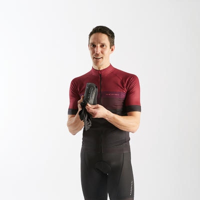 Wiatrówka rowerowa szosowa Van Rysel Racer Ultralight bez rękawów Kod producenta 2605403