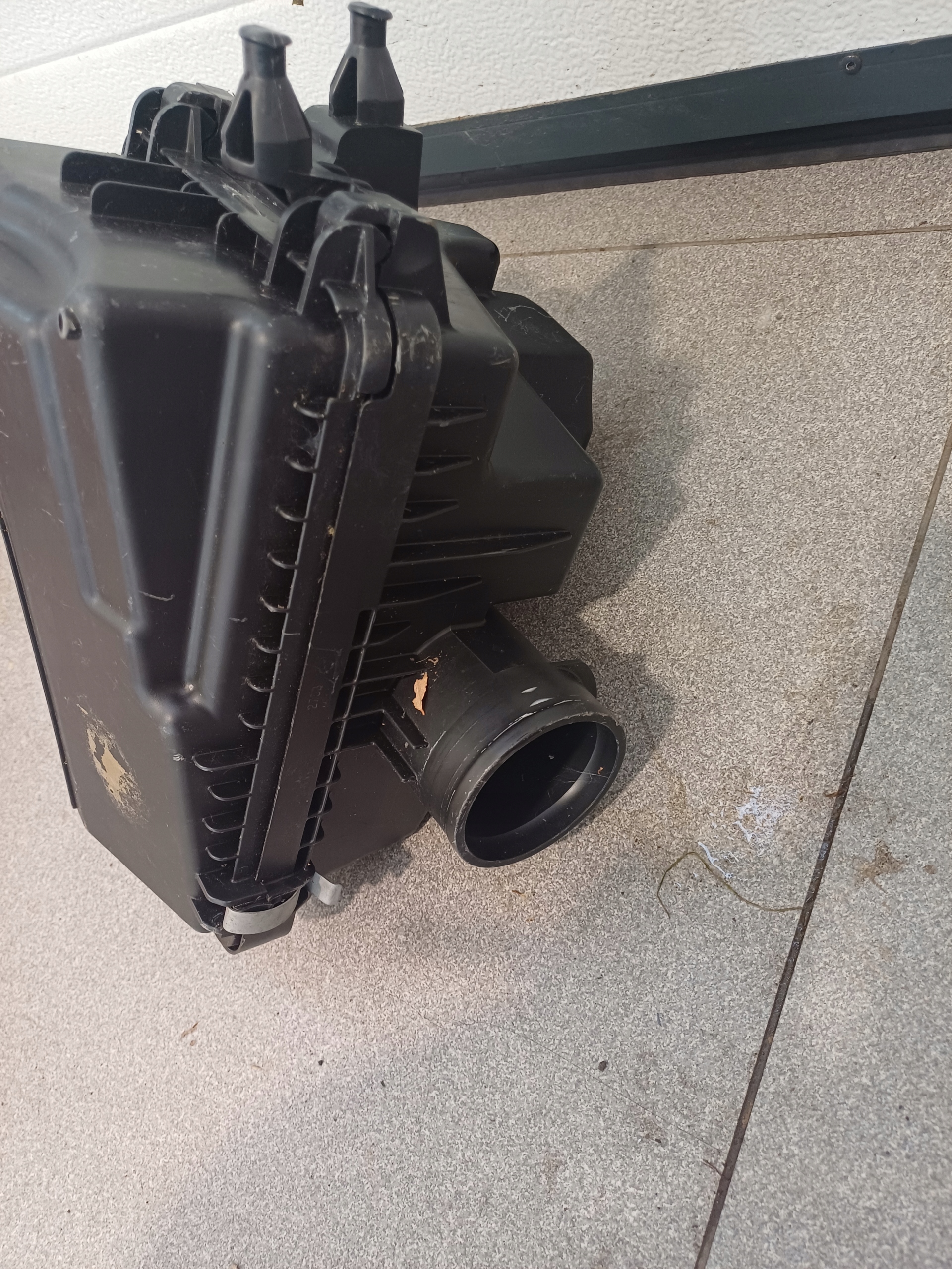 Gehäuse filter luft NISSAN QASHQAI J11 1,2 DIG-T 4ED0A