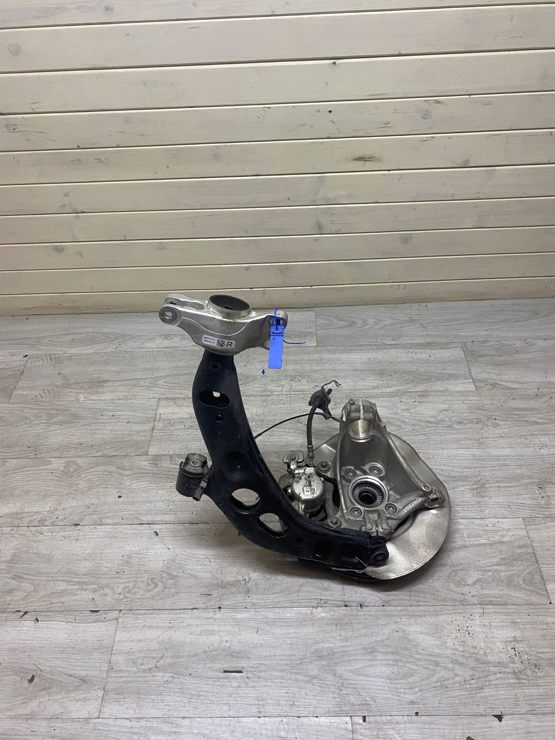 BMW X2 F39 swing arm left front