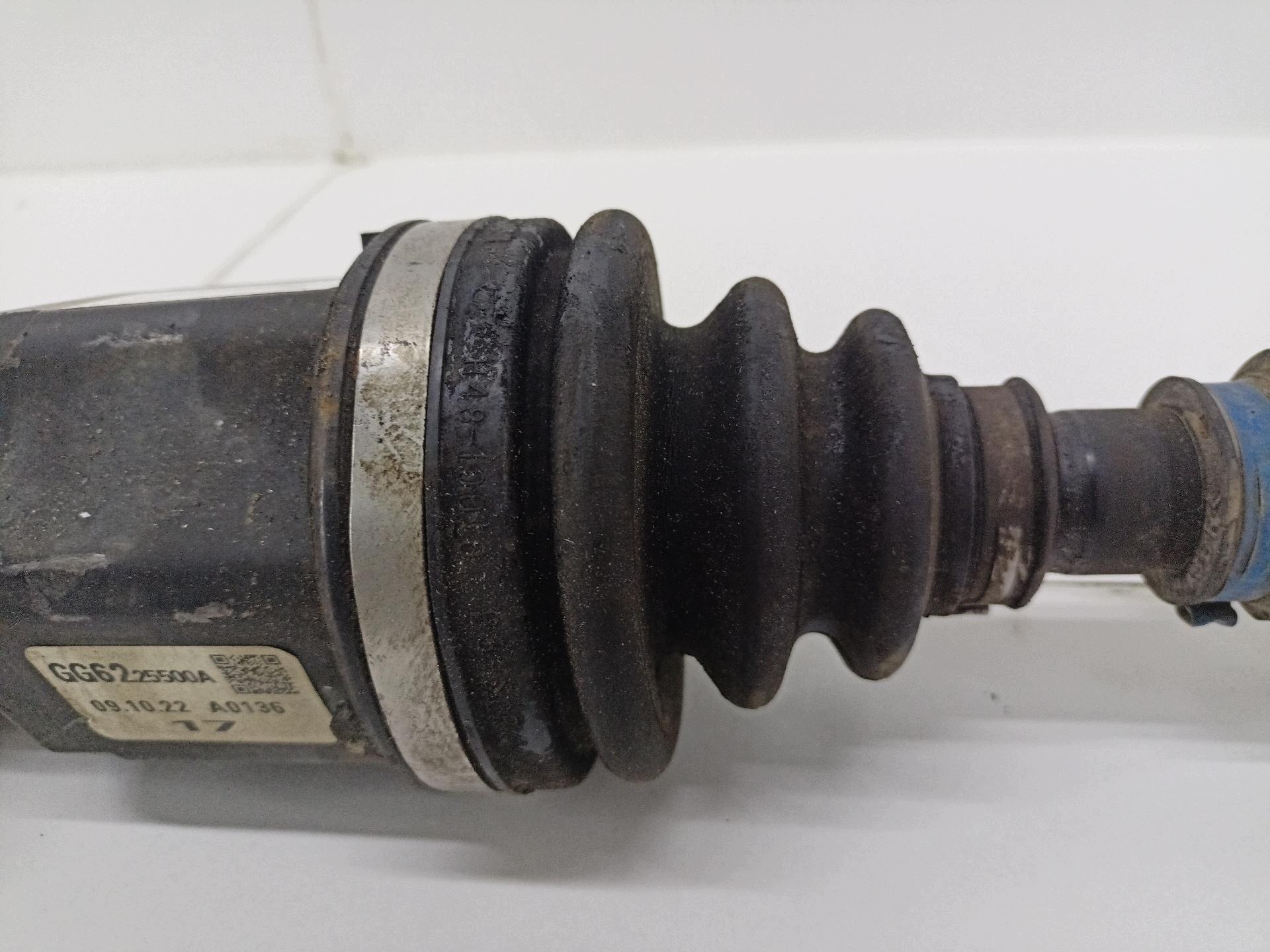 semi-axis front right side Mazda 3 2 BL 2010 GG6225500A