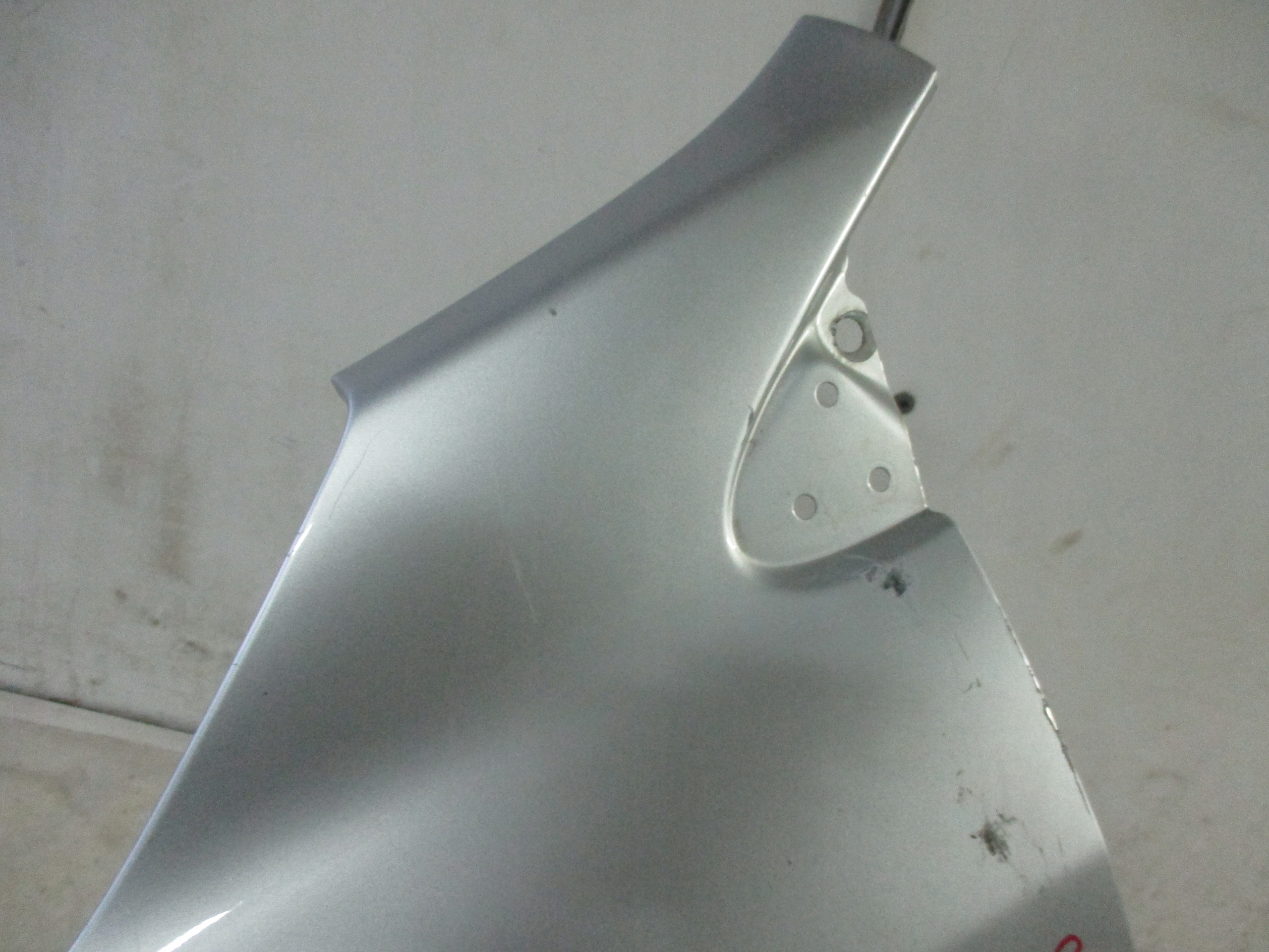 fender left front Renault Megane 3 III lift 8200993338