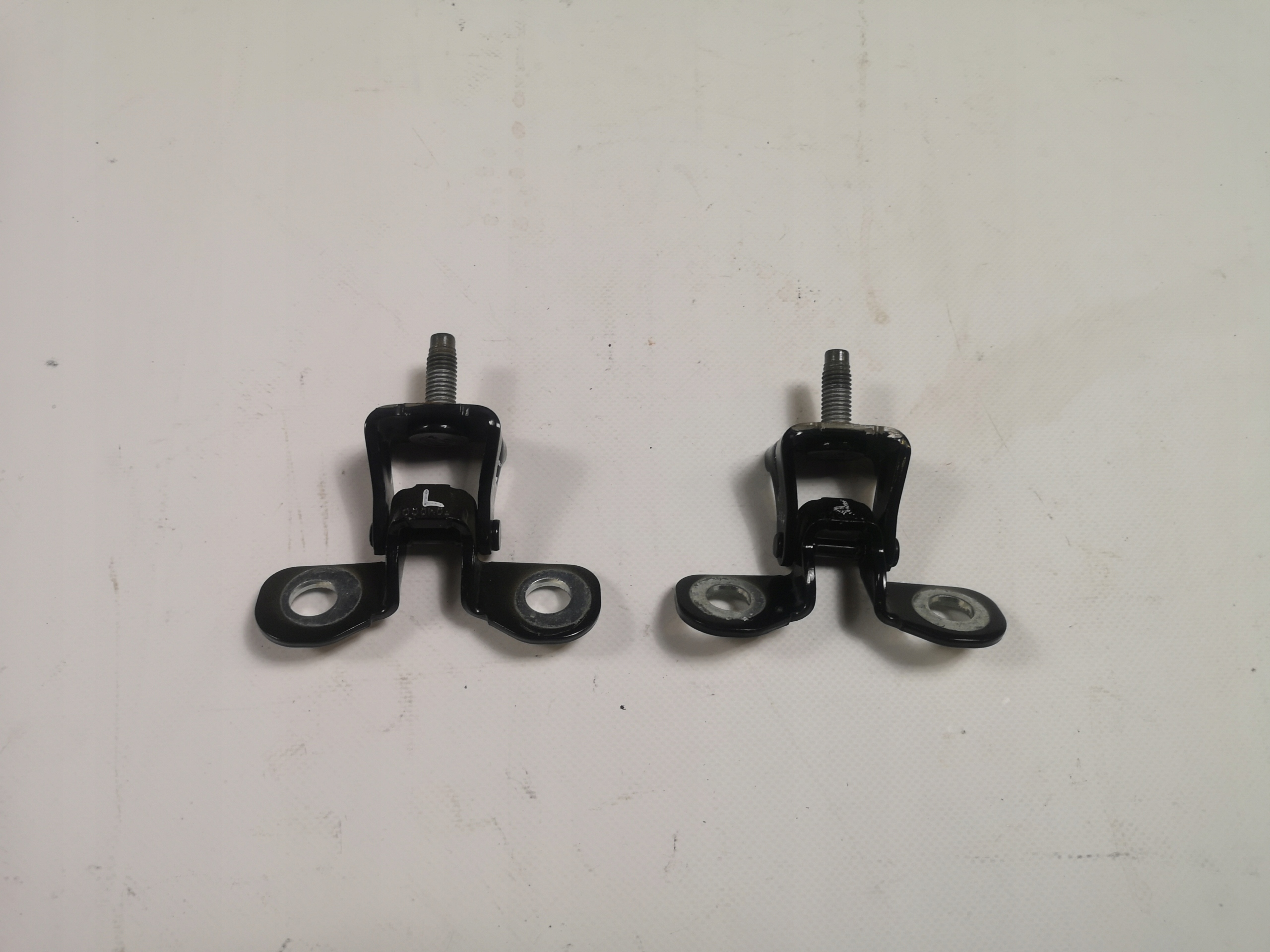 EXP16TR - Петля крышки багажника Ford Explorer 2016-