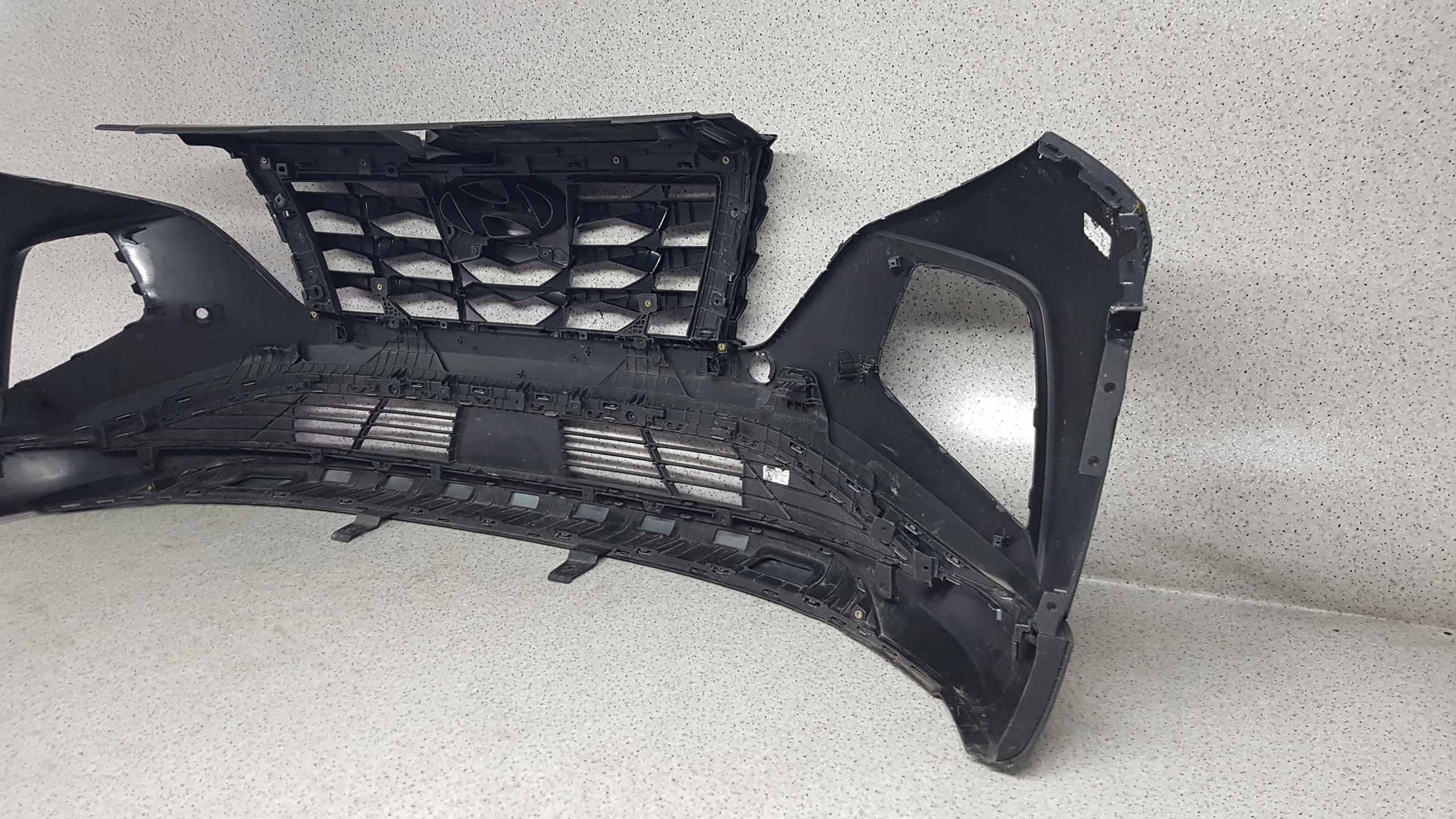 HYUNDAI TUCSON IV 2020 - bumper front 9097
