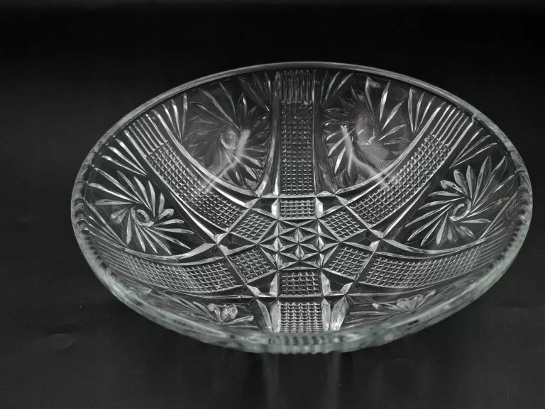 KRYSZTAŁOWY PÓLMISEK ŚR. 21,5CM