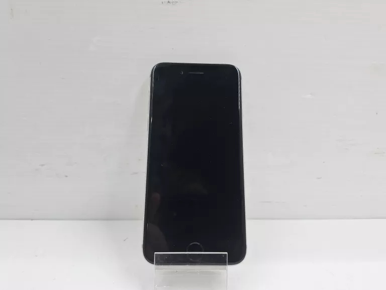 Telefon smartphone Apple iPhone 6 16 GB LTE srebrny Retina HD Touch ID