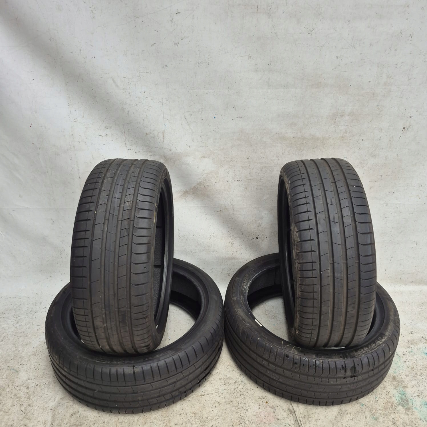 PIRELLI P ZERO 255/40 R21 pneumatici, gomme estive
