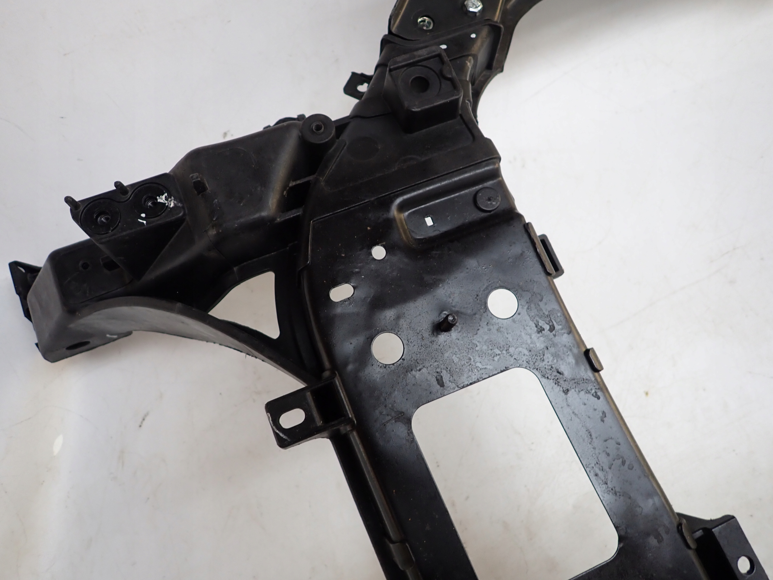 KIA SOUL II 13 support panel for radiators pillar
