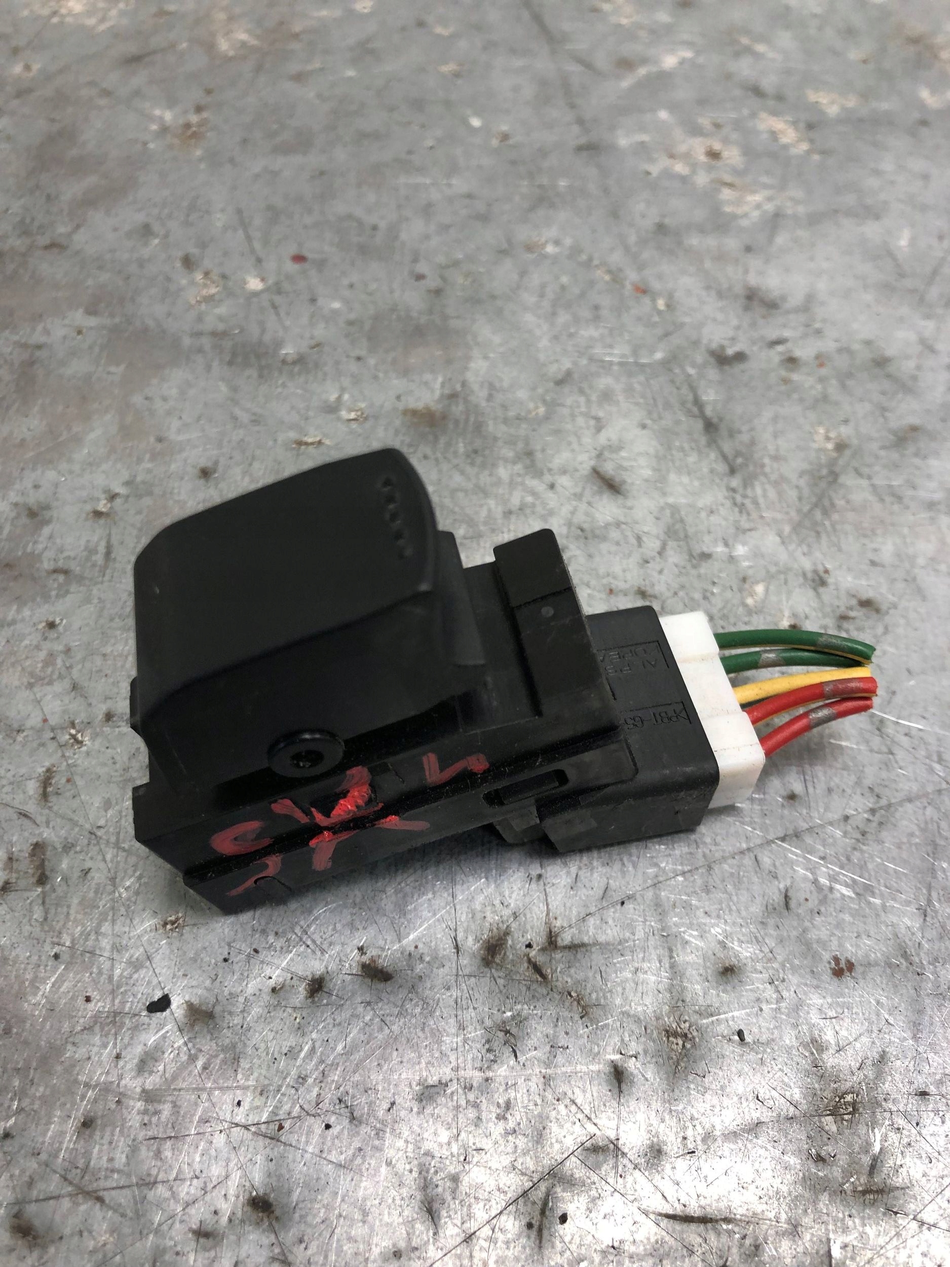 switch windows left rear part SUZUKI SX4 62J002716T