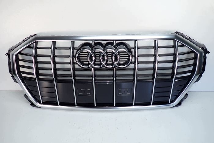 AUDI Q3 II 18- grille 83A853651E
