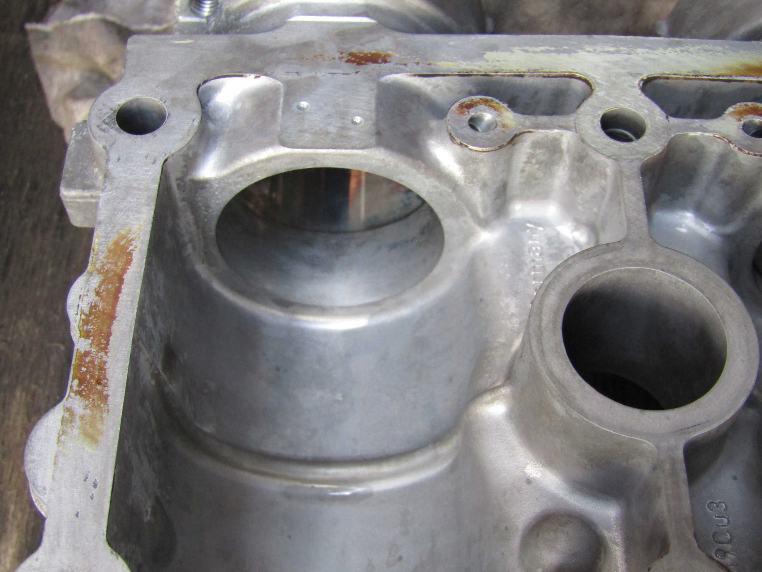 POKRYWA ZAWORÓW NASADA GŁOWICY WAŁKI ROZRZĄDU VW 1.4TFSI 03C103475BC Numer katalogowy oryginału 03C103475BC 090028552 420096227