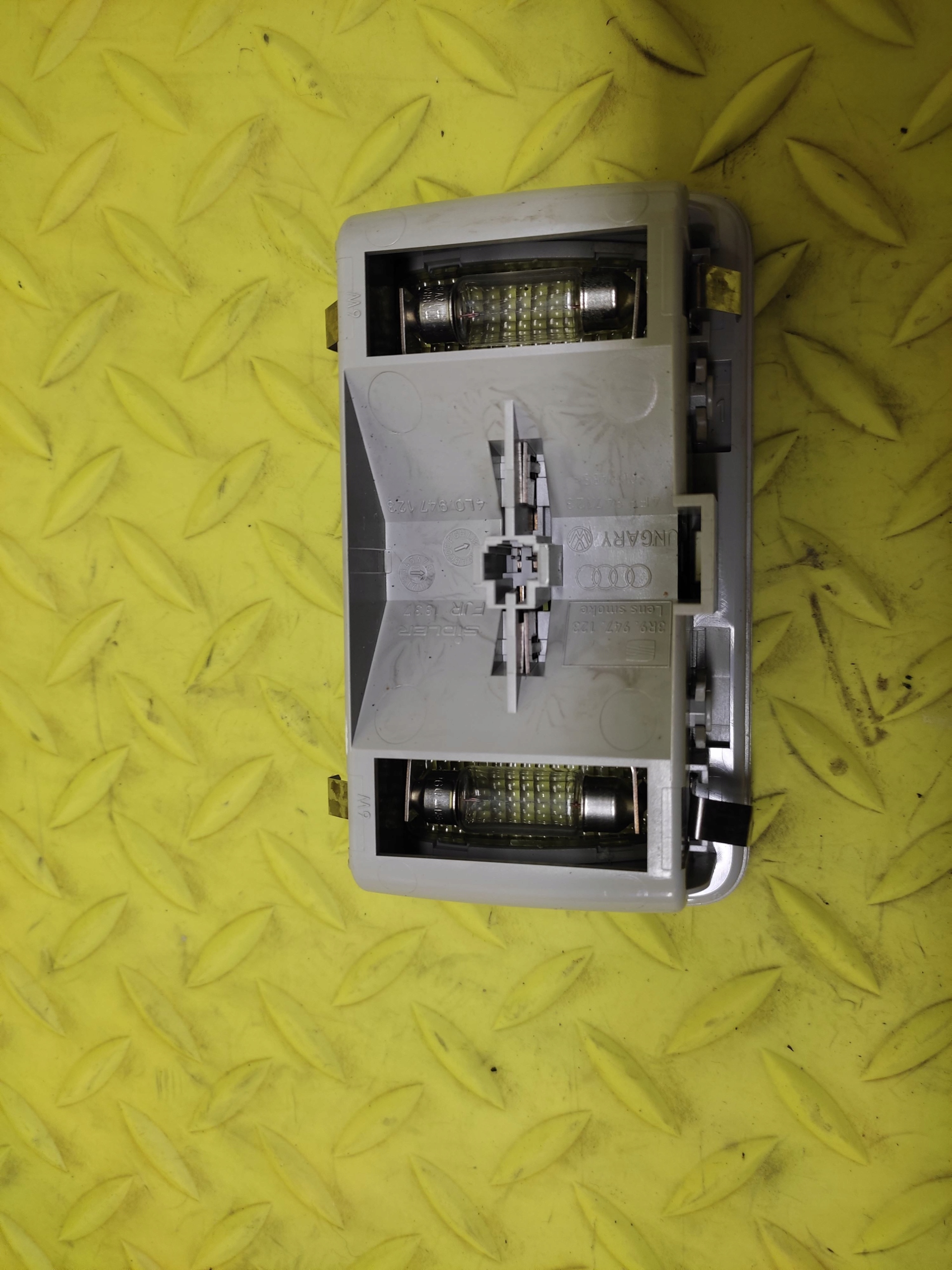 SEAT EXEO KOMBI light lighting 3R9947123